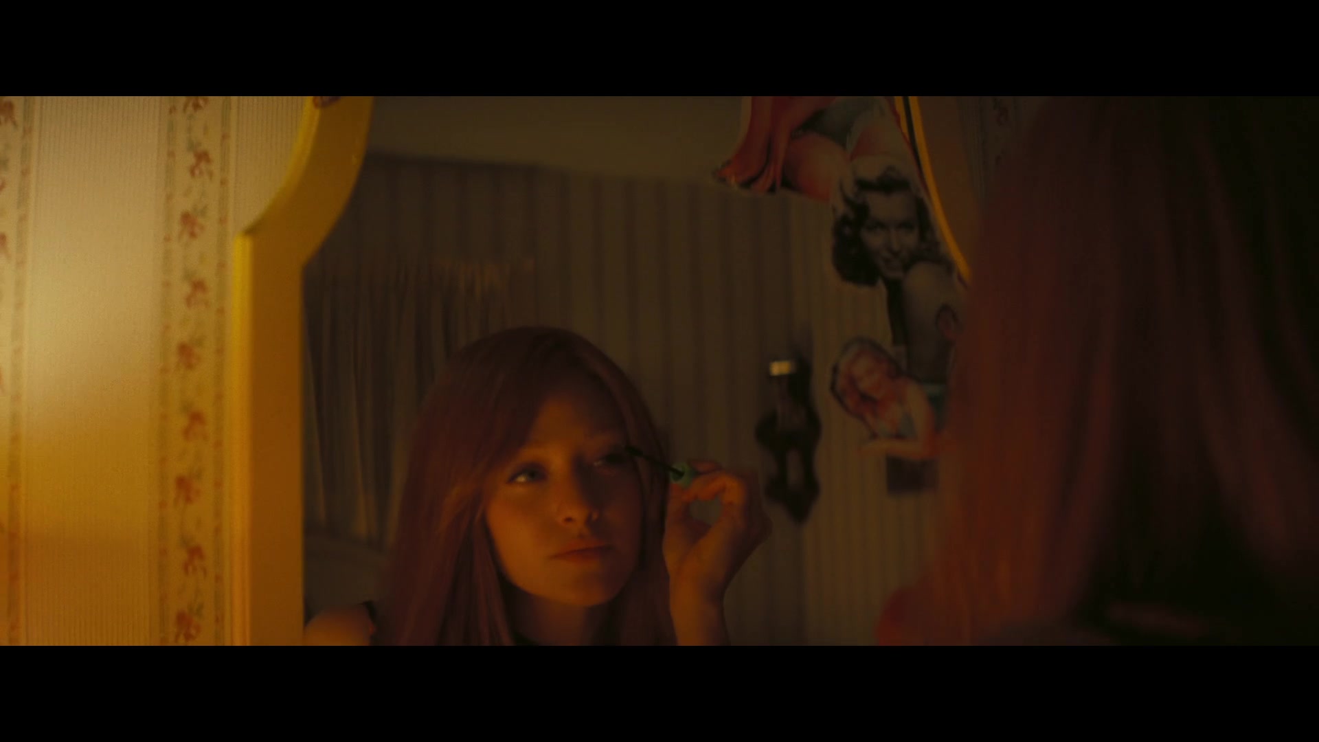 Angelyne_S01E05_Pink_Clouds_1080p_ERW_002483.jpg
