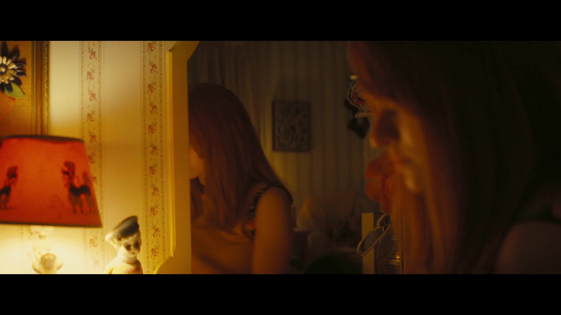 Angelyne_S01E05_Pink_Clouds_1080p_ERW_002515.jpg