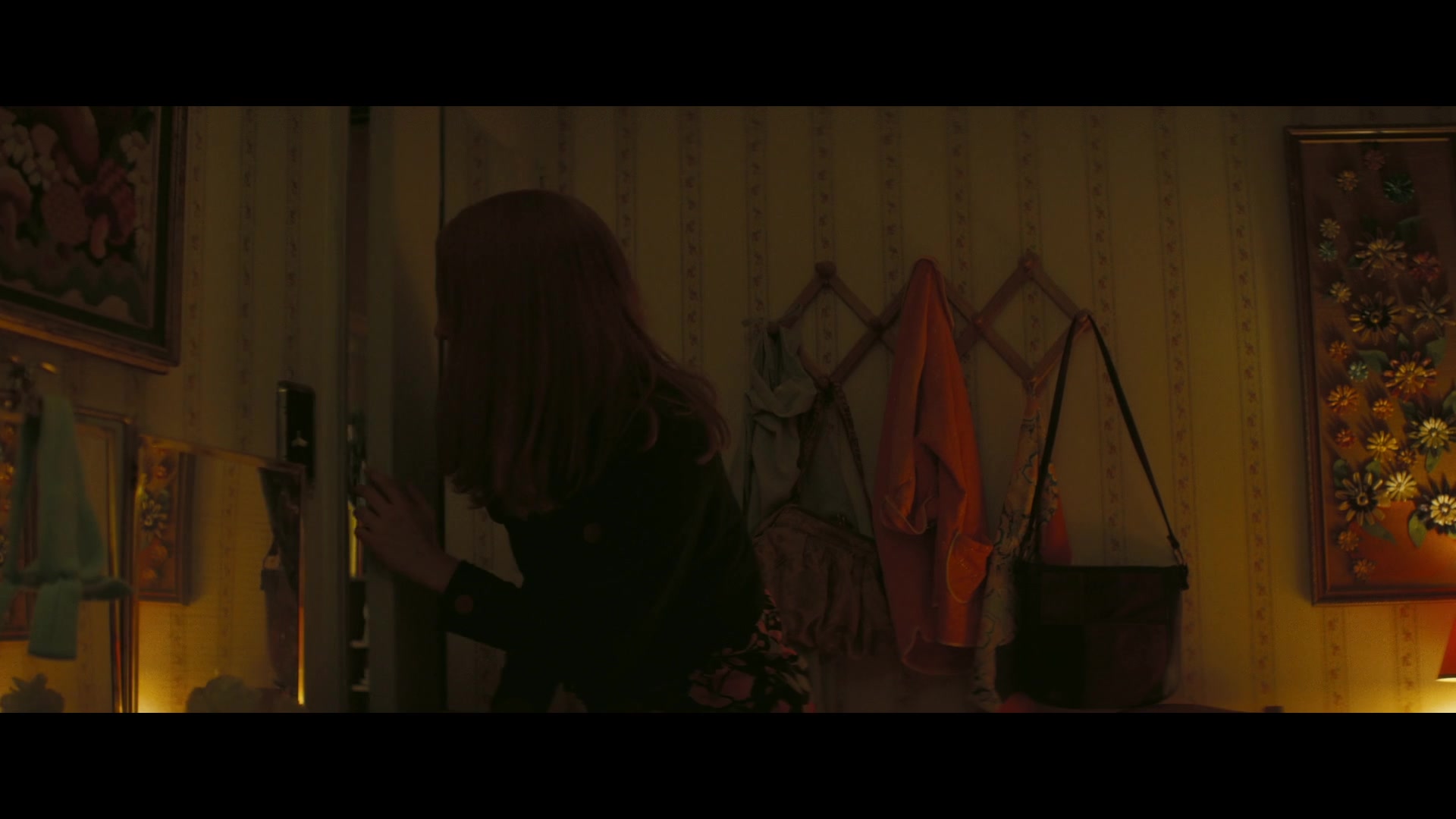 Angelyne_S01E05_Pink_Clouds_1080p_ERW_002553.jpg