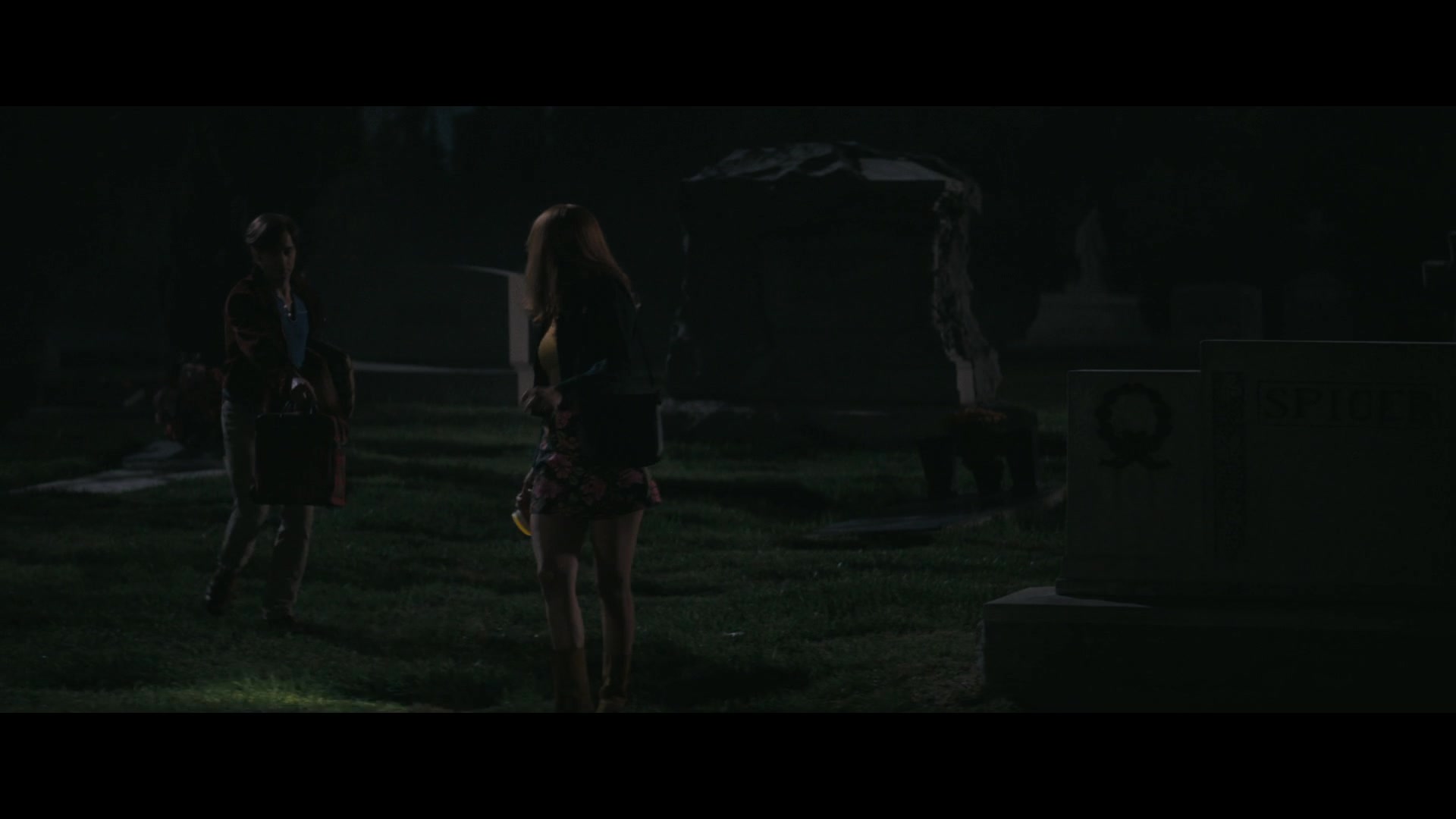 Angelyne_S01E05_Pink_Clouds_1080p_ERW_002677.jpg