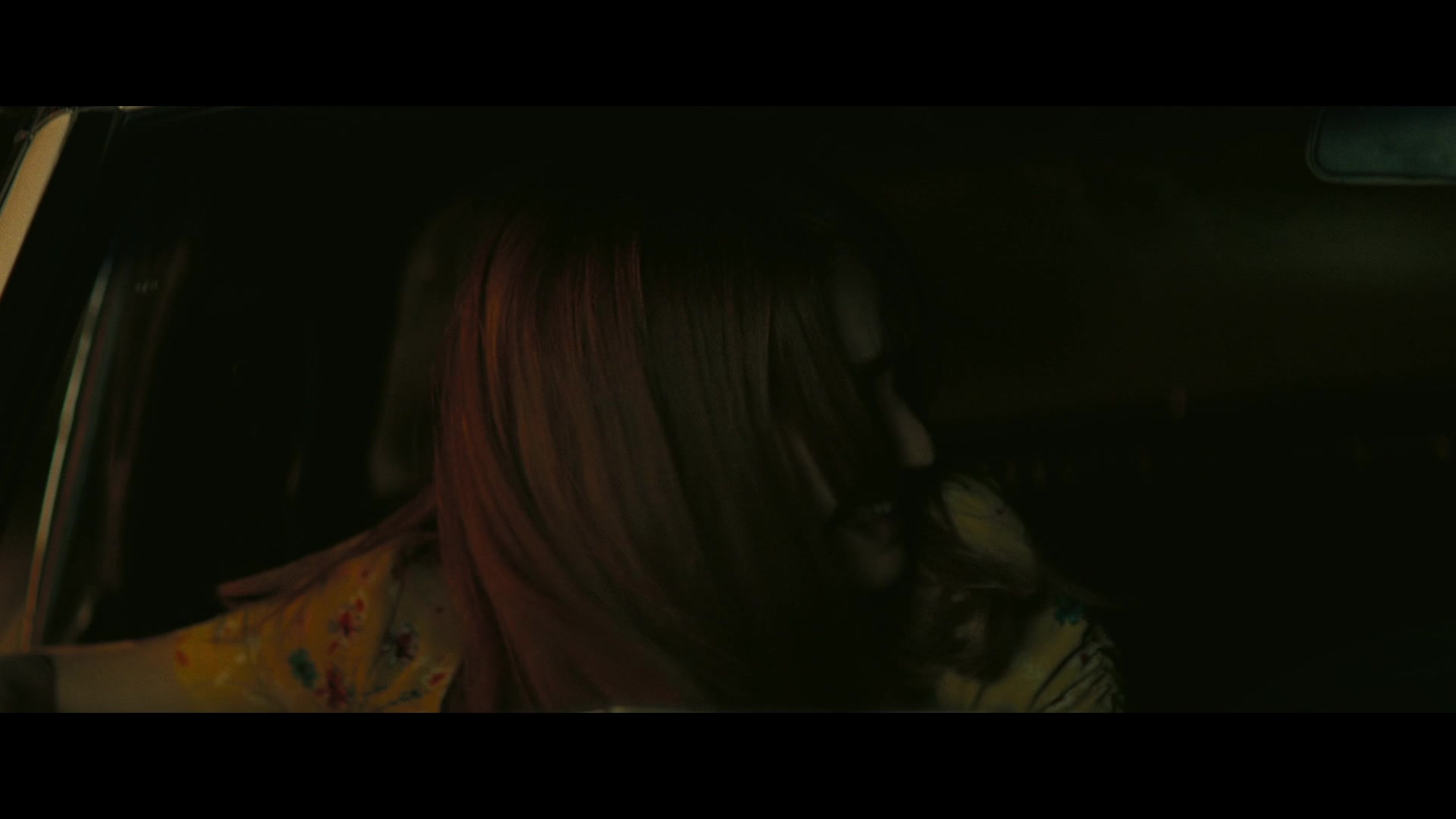 Angelyne_S01E05_Pink_Clouds_1080p_ERW_003685.jpg
