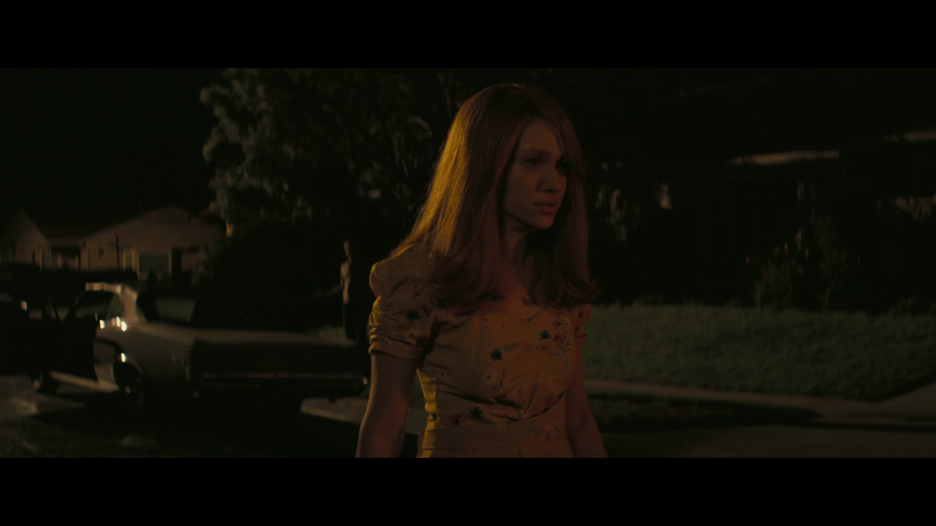 Angelyne_S01E05_Pink_Clouds_1080p_ERW_003739.jpg