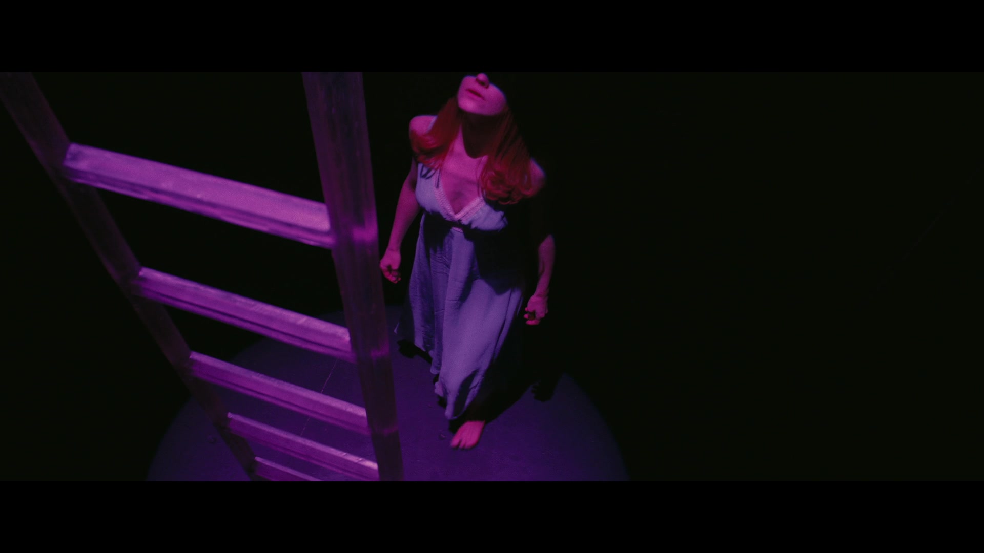 Angelyne_S01E05_Pink_Clouds_1080p_ERW_004127.jpg