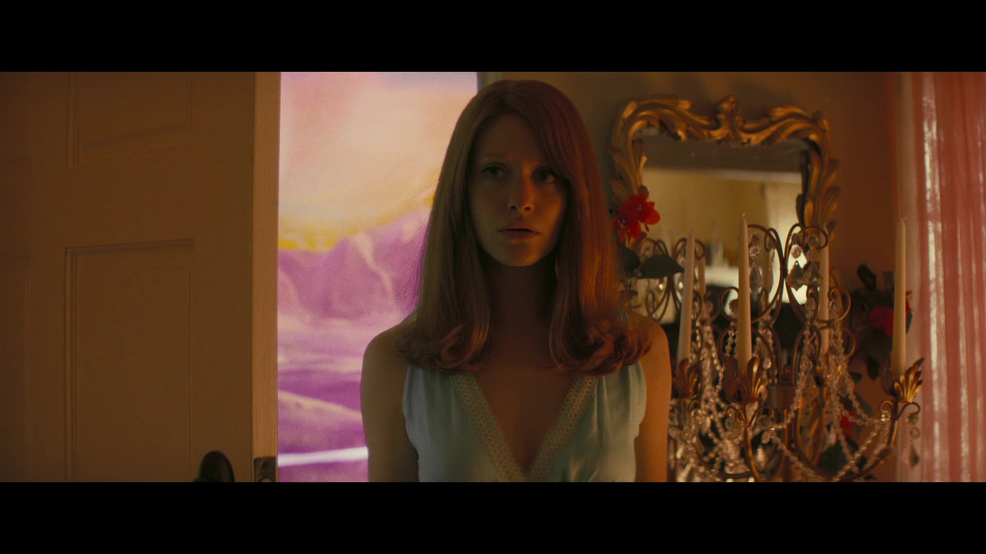 Angelyne_S01E05_Pink_Clouds_1080p_ERW_004387.jpg