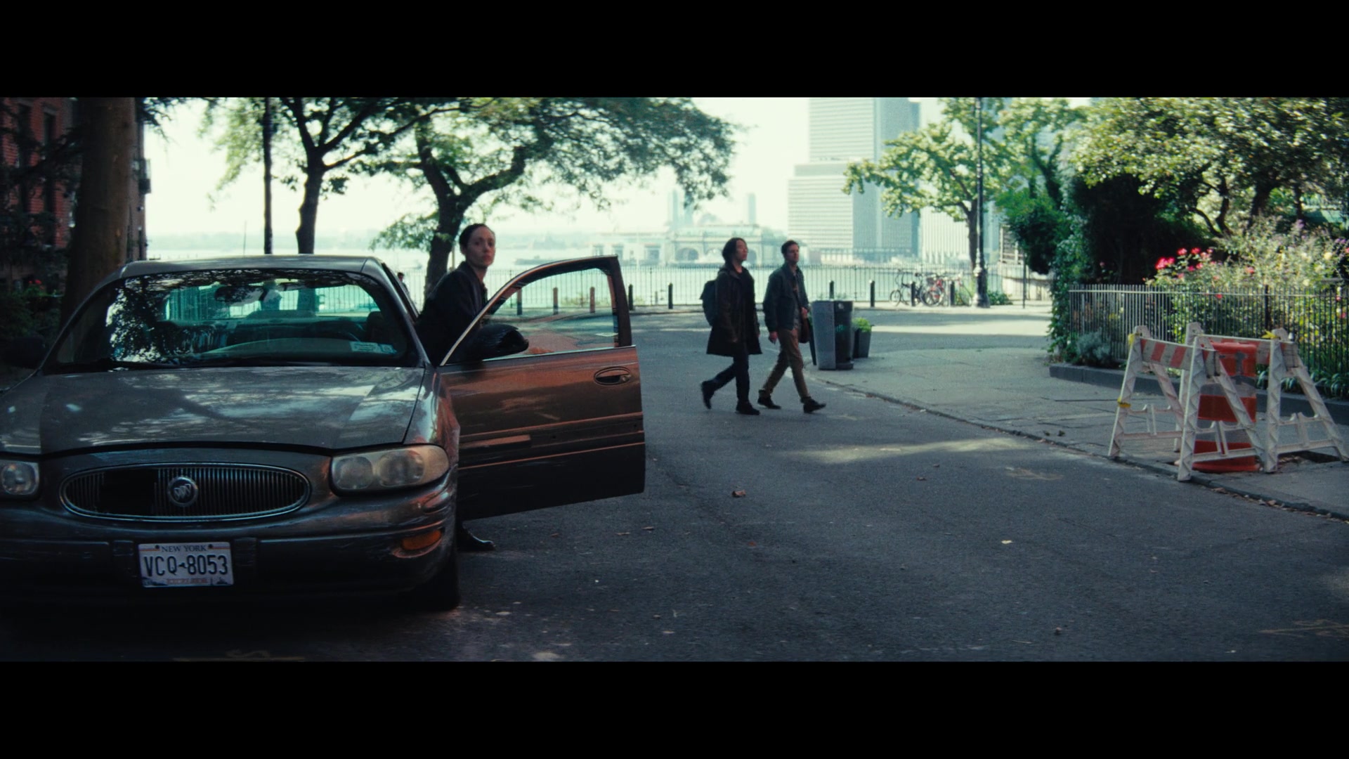 Furious_S01E01_The_Gorgon_1080p_ERW_001141.jpg