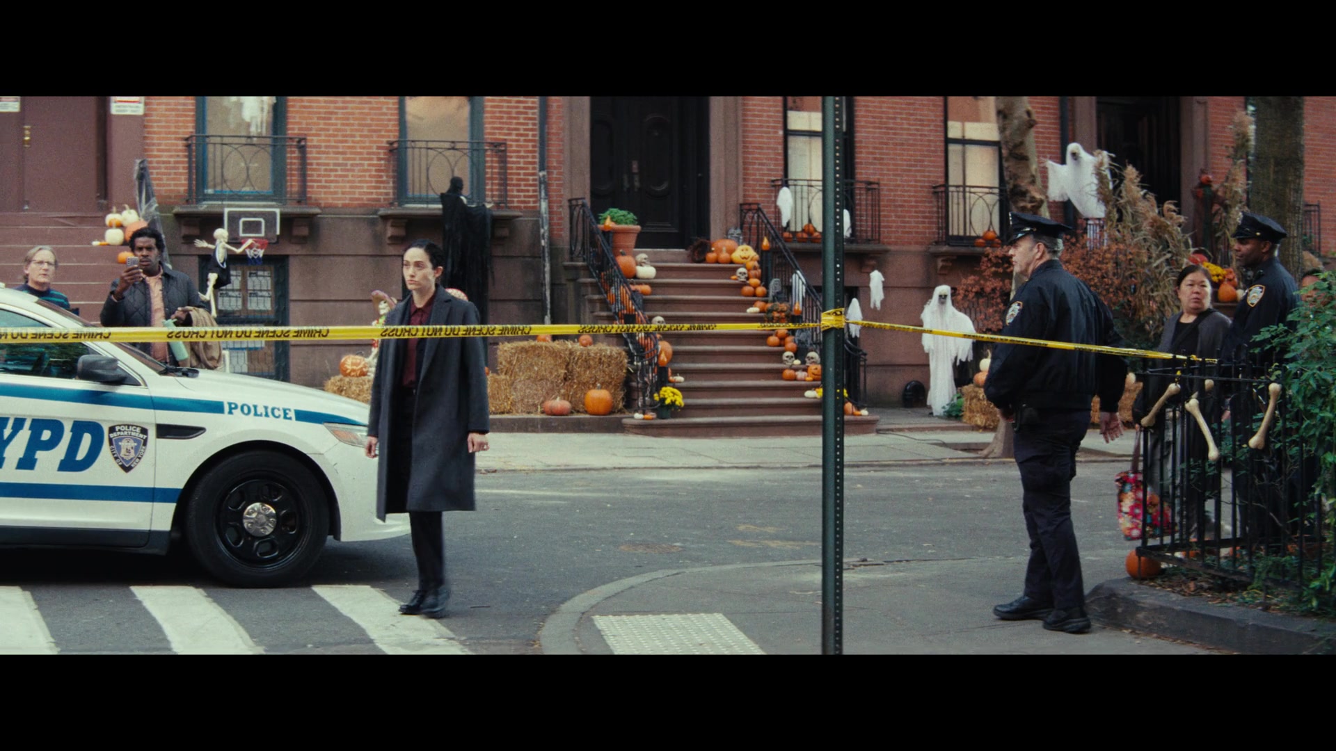 Furious_S01E01_The_Gorgon_1080p_ERW_001174.jpg