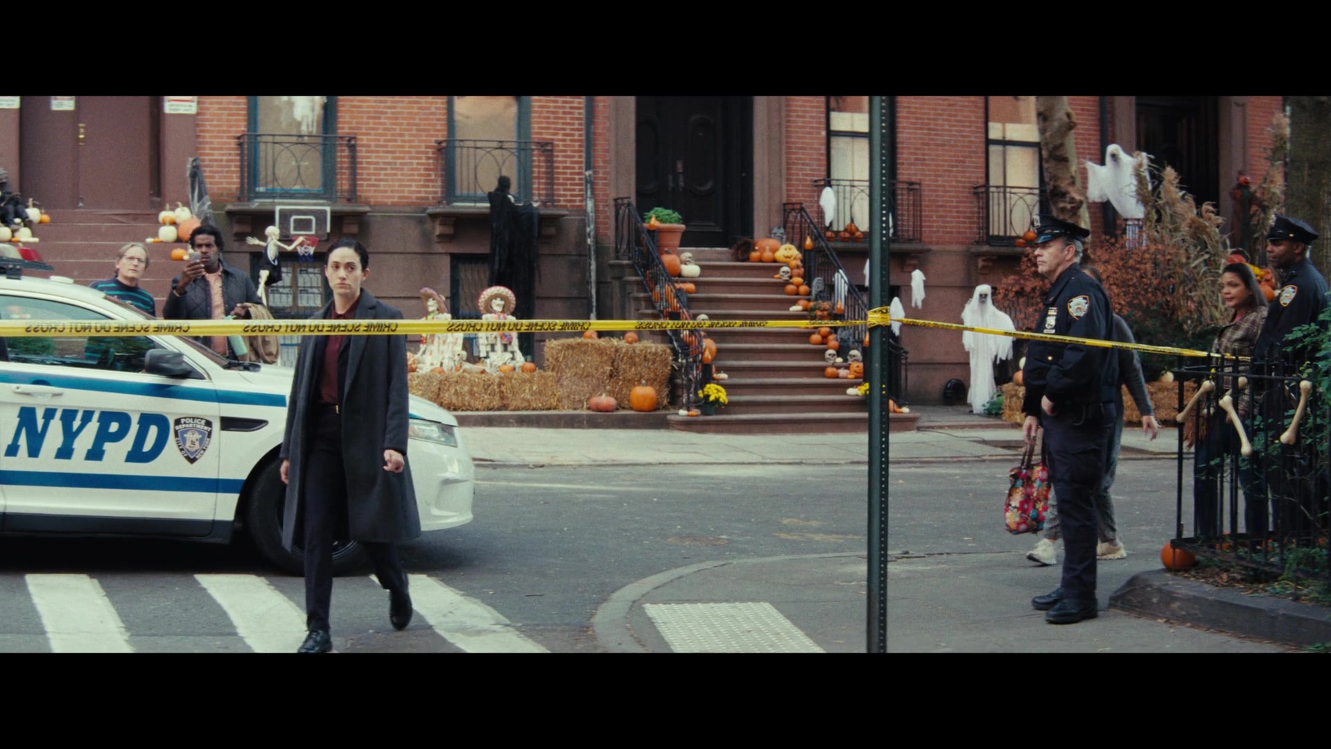 Furious_S01E01_The_Gorgon_1080p_ERW_001176.jpg