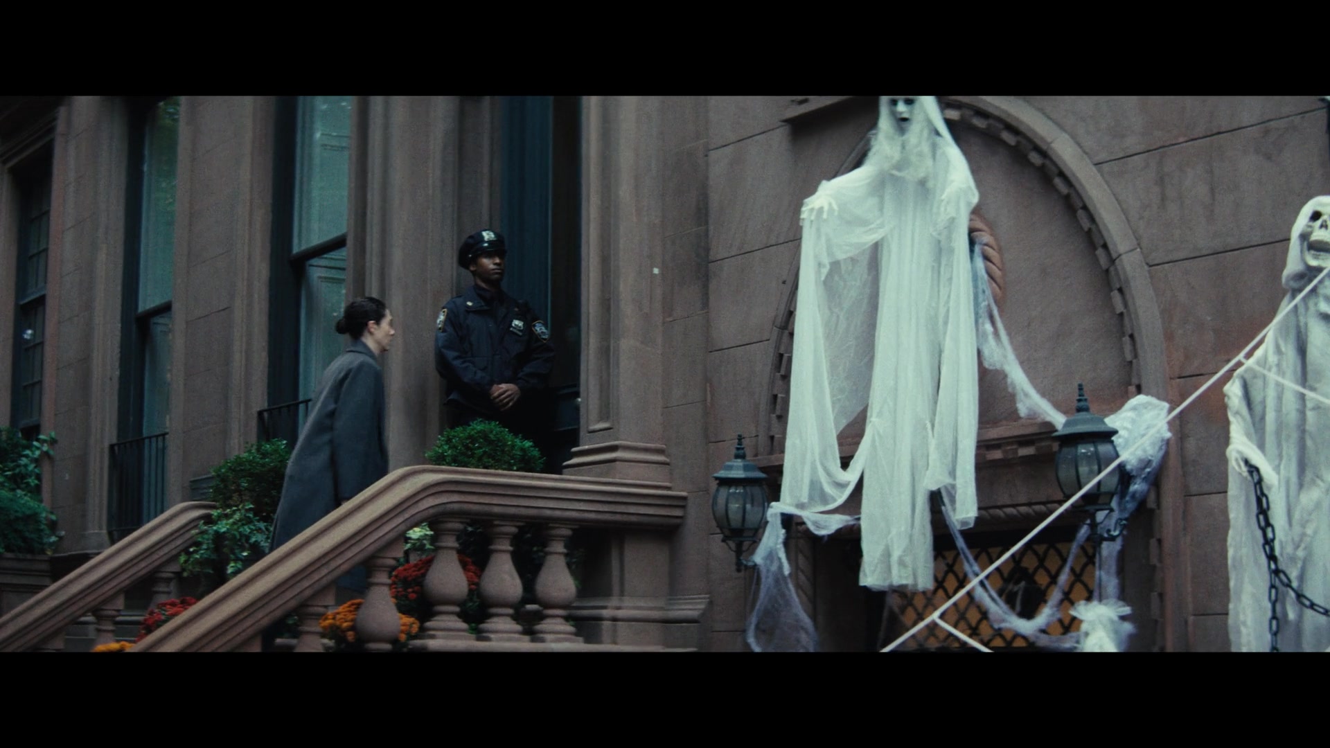 Furious_S01E01_The_Gorgon_1080p_ERW_001334.jpg