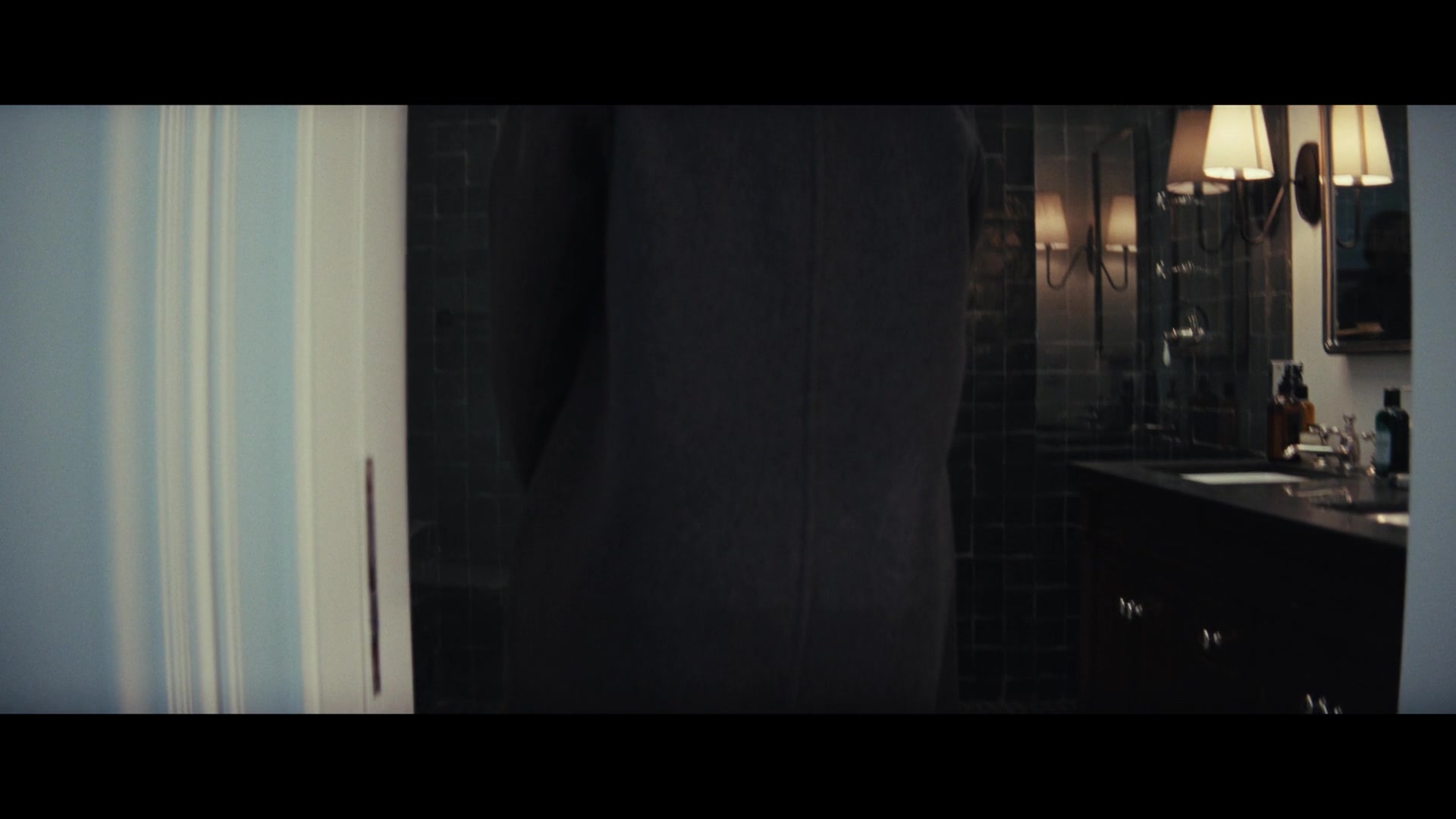 Furious_S01E01_The_Gorgon_1080p_ERW_001517.jpg