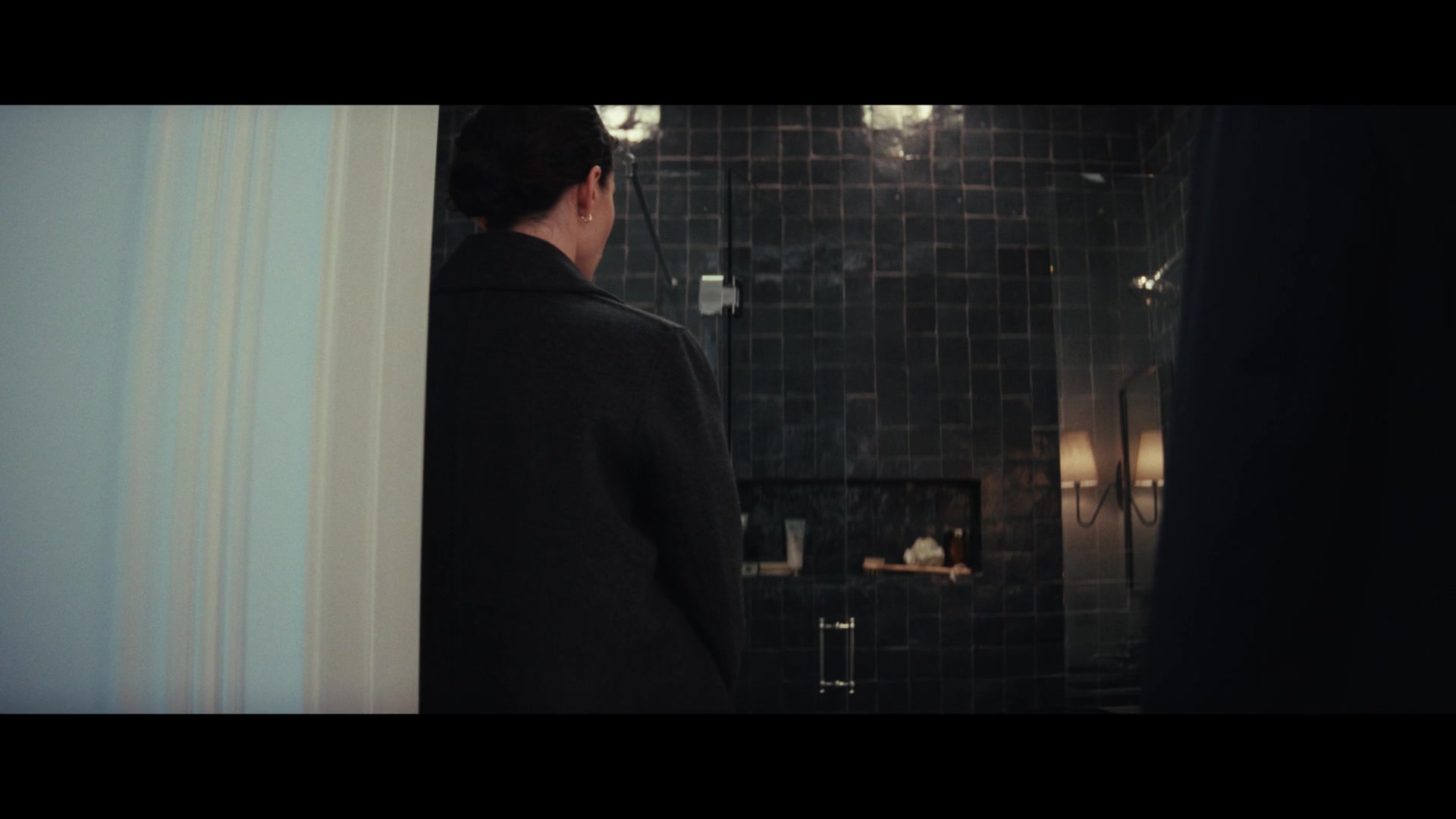 Furious_S01E01_The_Gorgon_1080p_ERW_001522.jpg