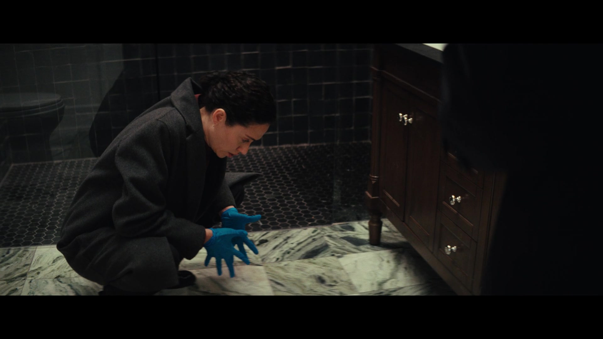 Furious_S01E01_The_Gorgon_1080p_ERW_001592.jpg