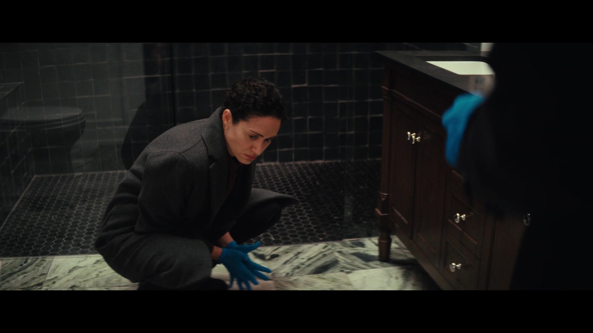 Furious_S01E01_The_Gorgon_1080p_ERW_001601.jpg