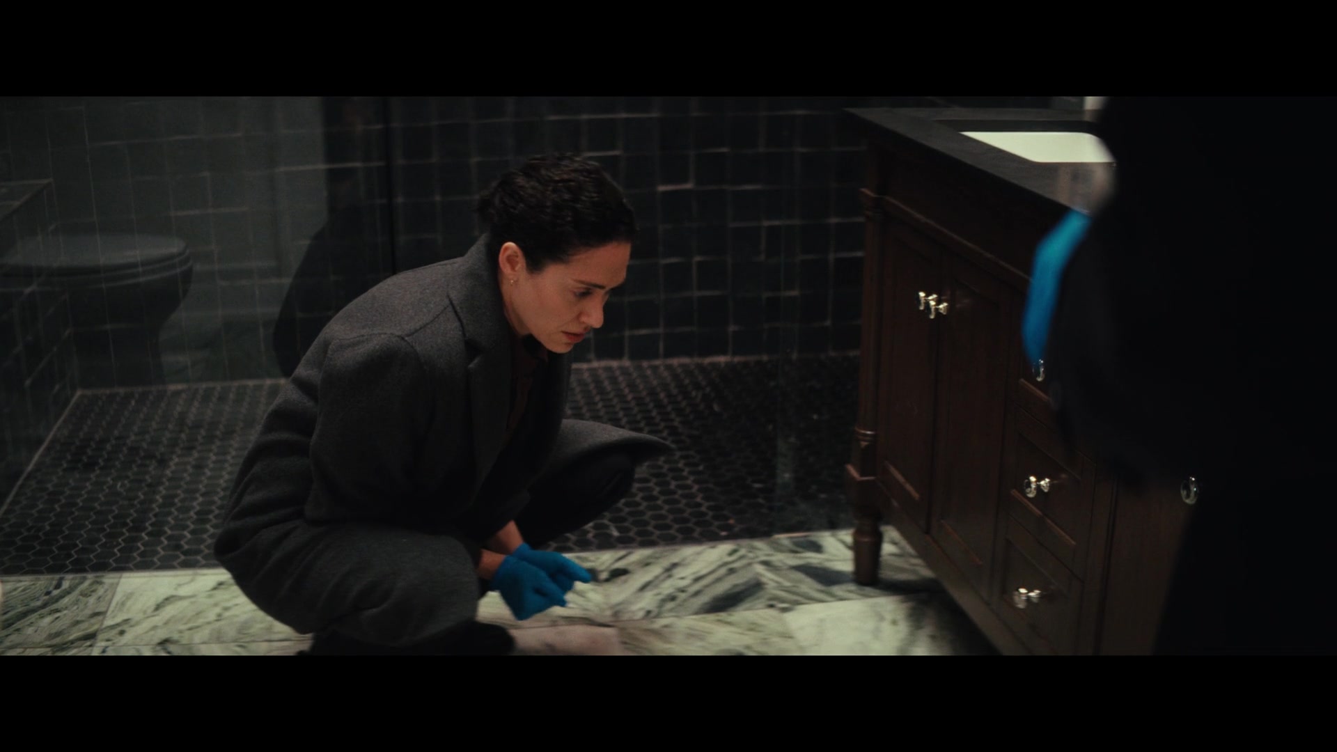 Furious_S01E01_The_Gorgon_1080p_ERW_001603.jpg