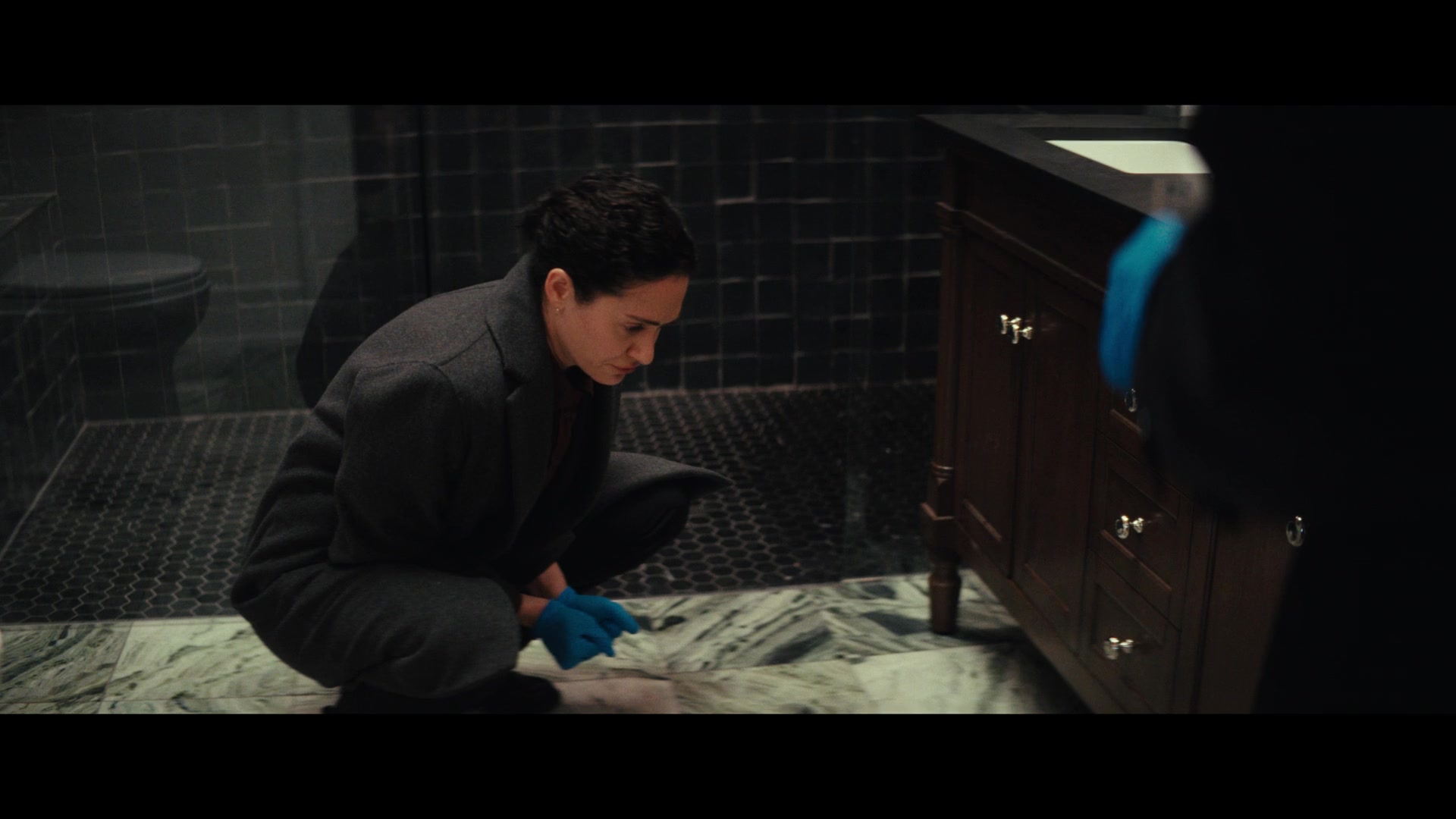 Furious_S01E01_The_Gorgon_1080p_ERW_001605.jpg