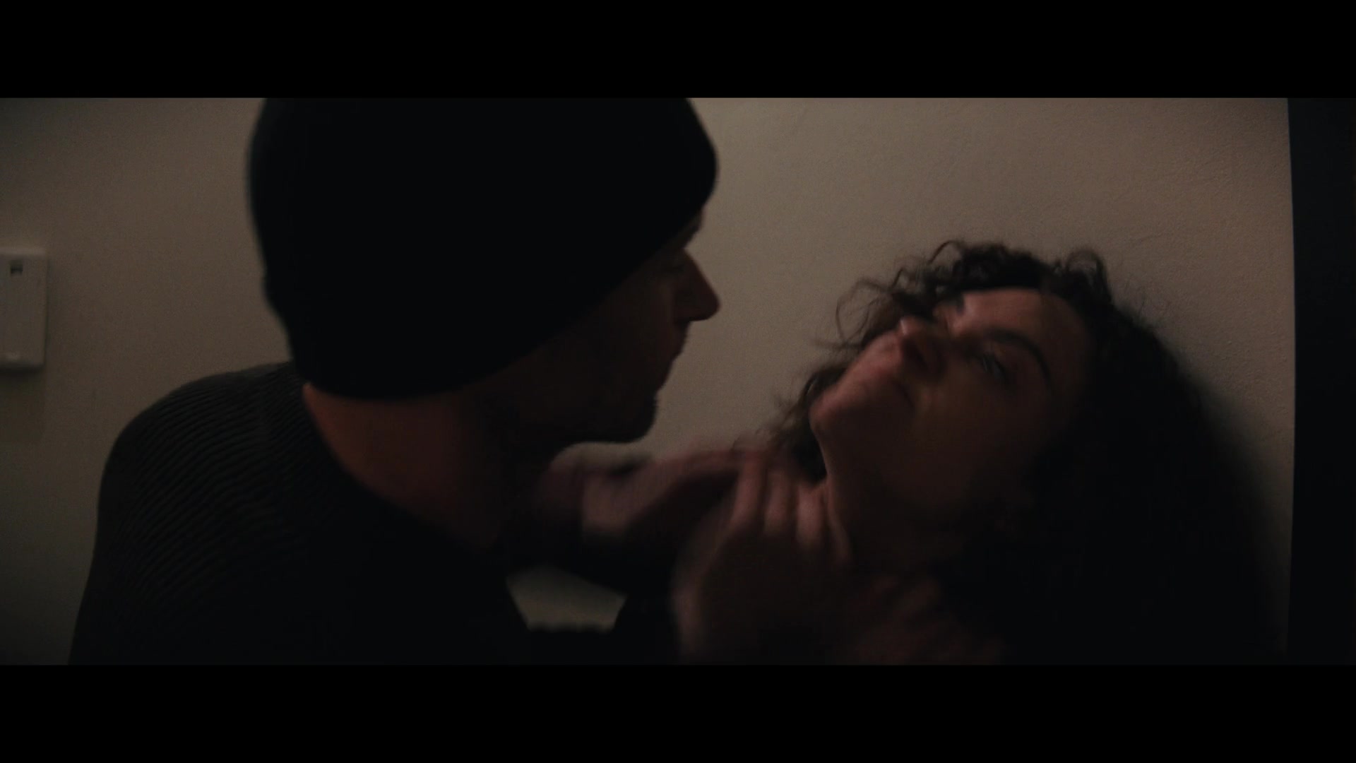 Furious_S01E01_The_Gorgon_1080p_ERW_002418.jpg