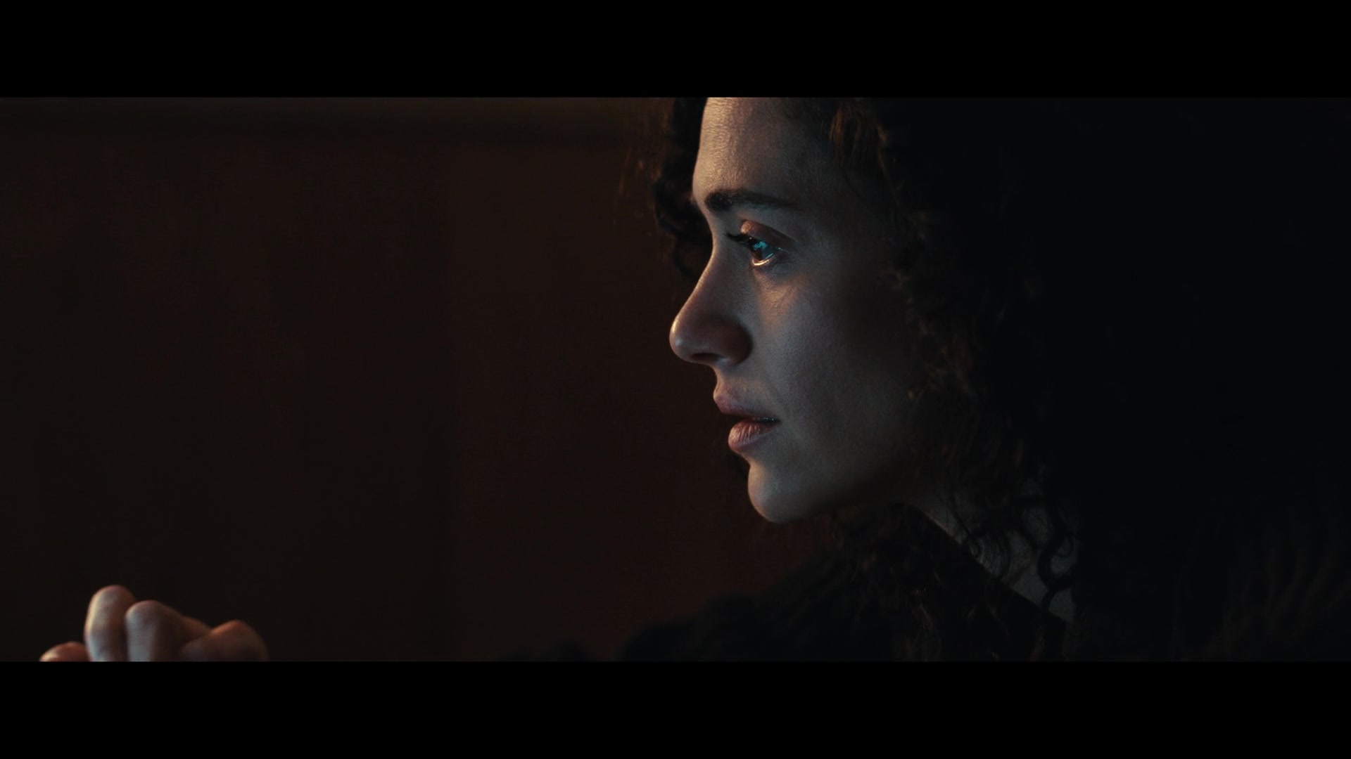 Furious_S01E01_The_Gorgon_1080p_ERW_003134.jpg