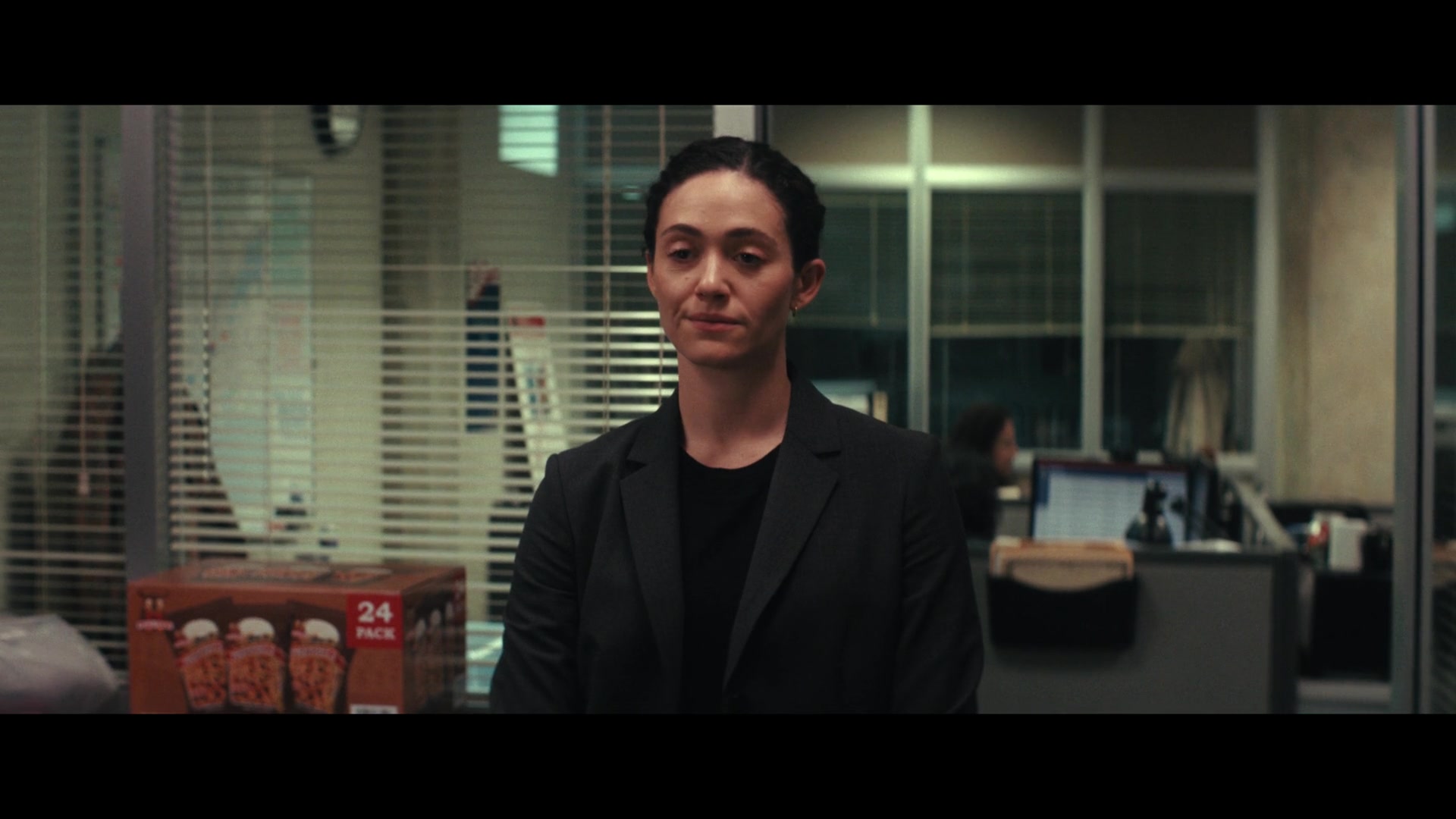 Furious_S01E01_The_Gorgon_1080p_ERW_003259.jpg