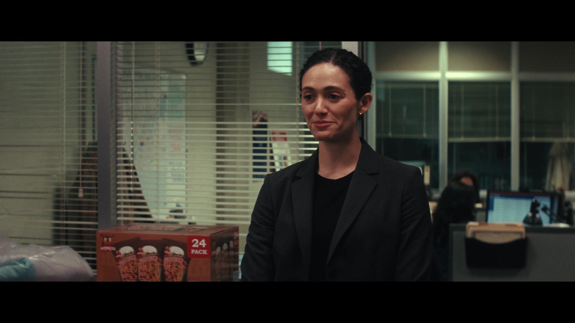 Furious_S01E01_The_Gorgon_1080p_ERW_003297.jpg