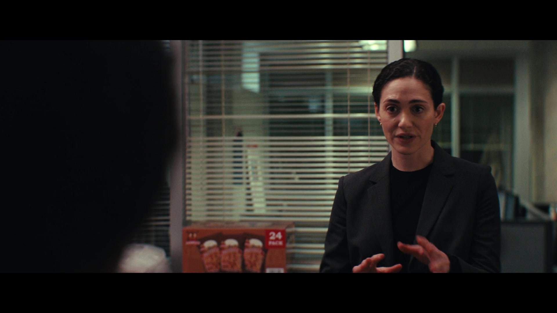 Furious_S01E01_The_Gorgon_1080p_ERW_003349.jpg