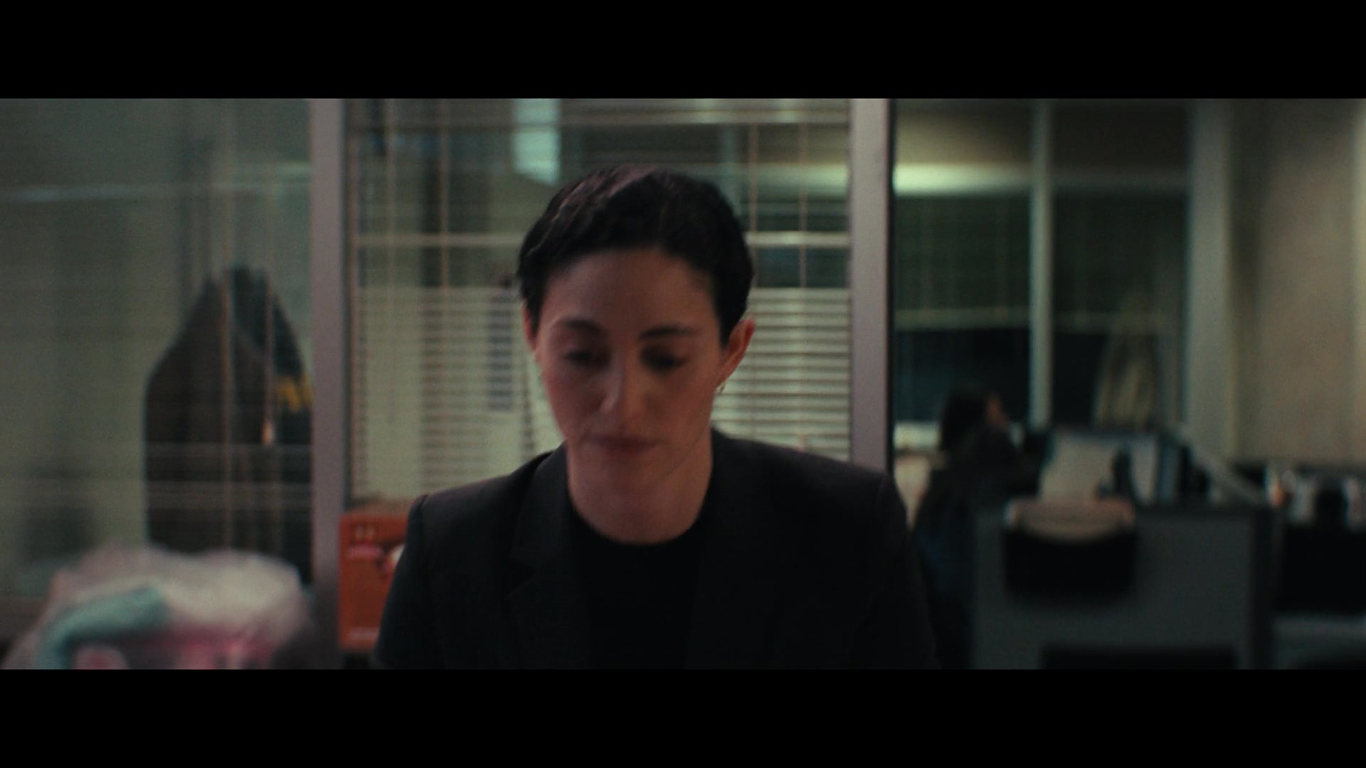 Furious_S01E01_The_Gorgon_1080p_ERW_003458.jpg
