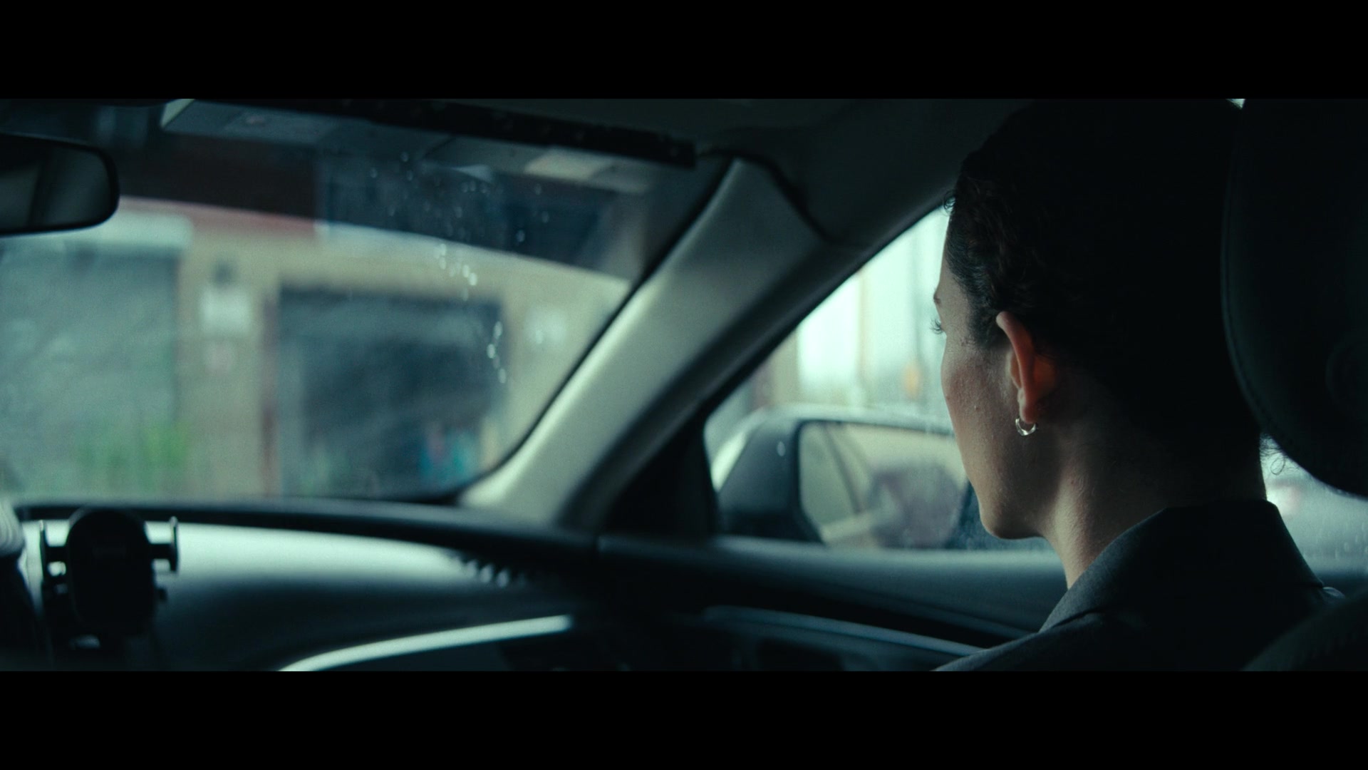 Furious_S01E01_The_Gorgon_1080p_ERW_003916.jpg