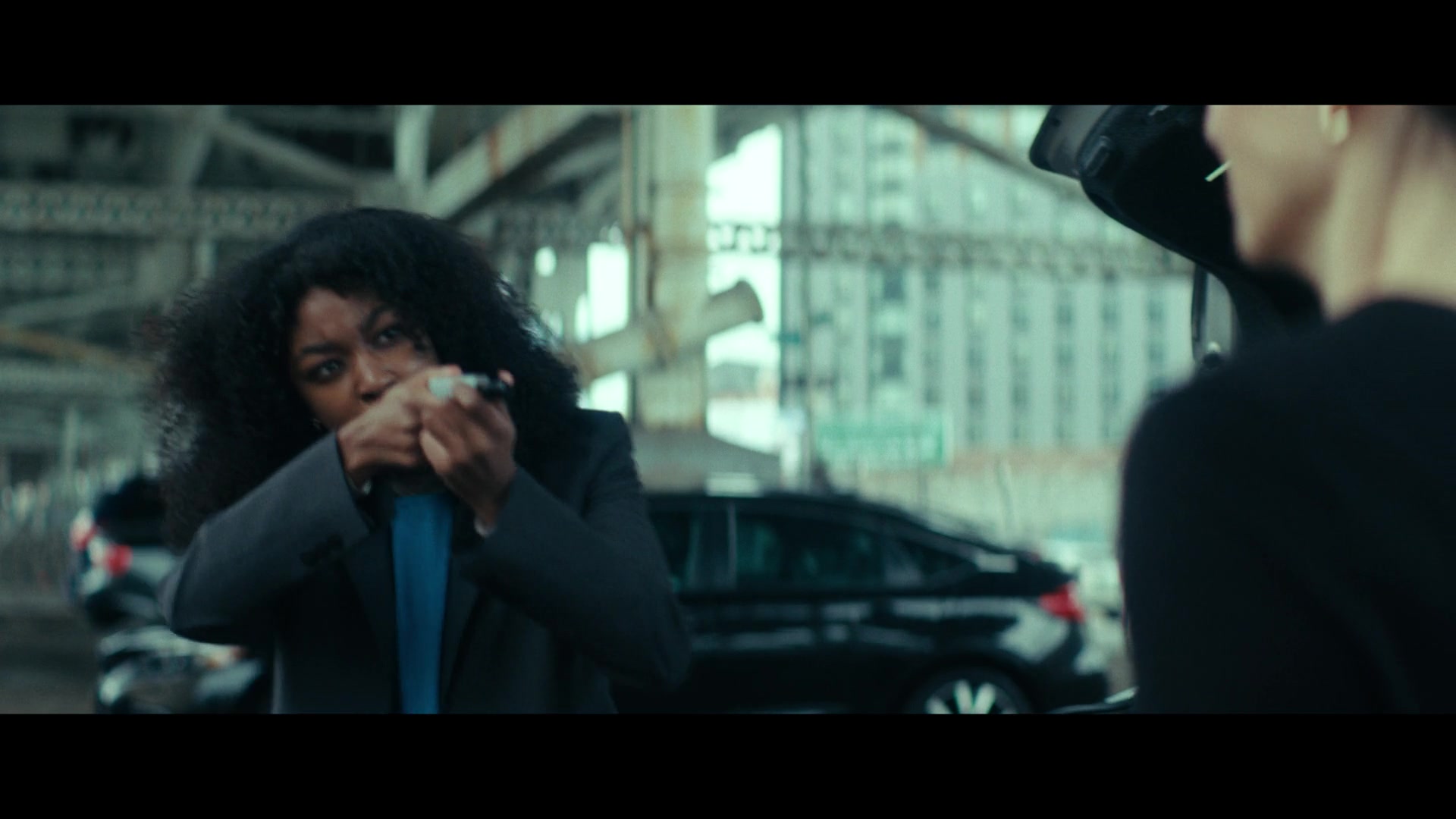 Furious_S01E01_The_Gorgon_1080p_ERW_004085.jpg
