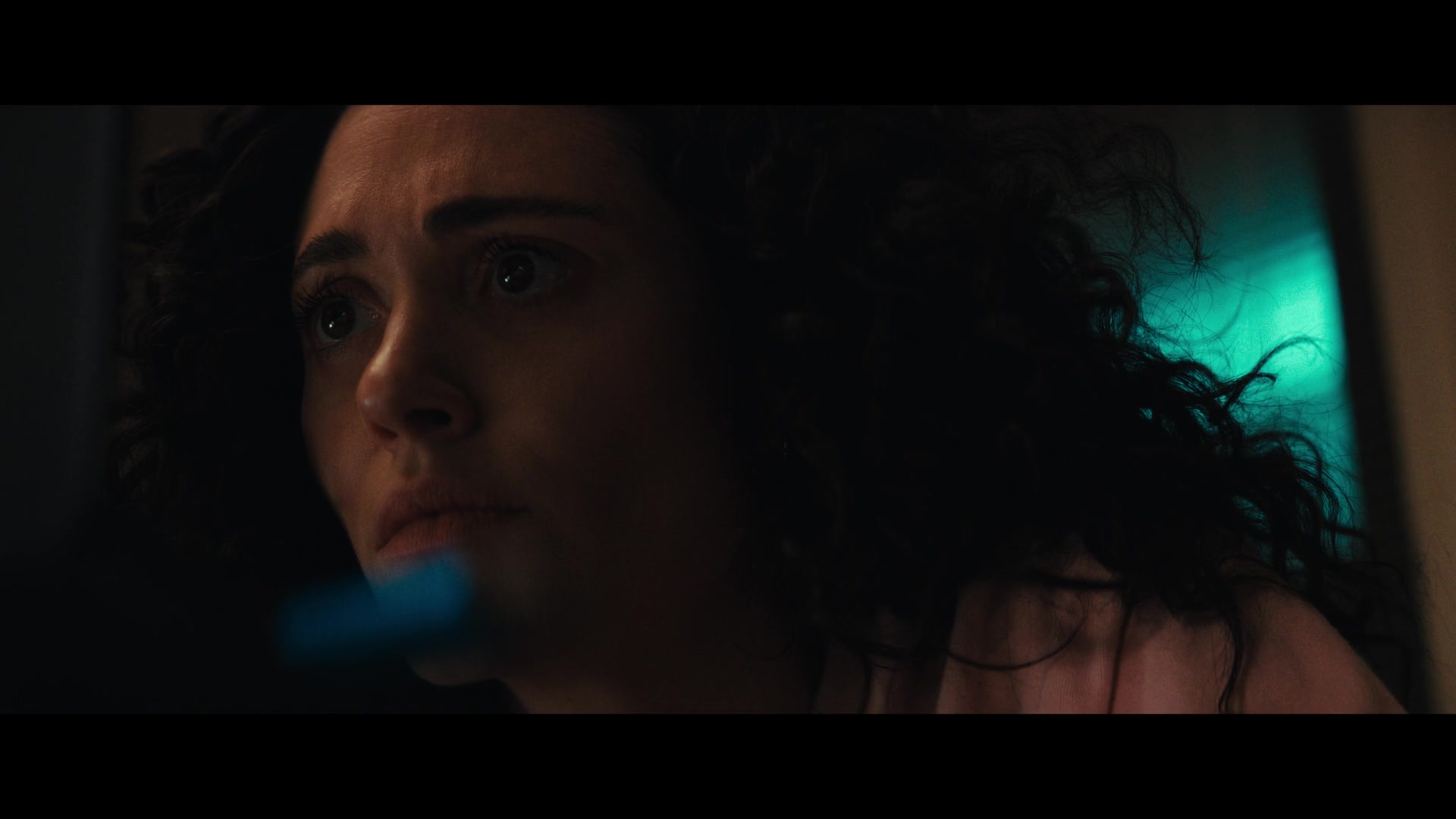 Furious_S01E01_The_Gorgon_1080p_ERW_006389.jpg
