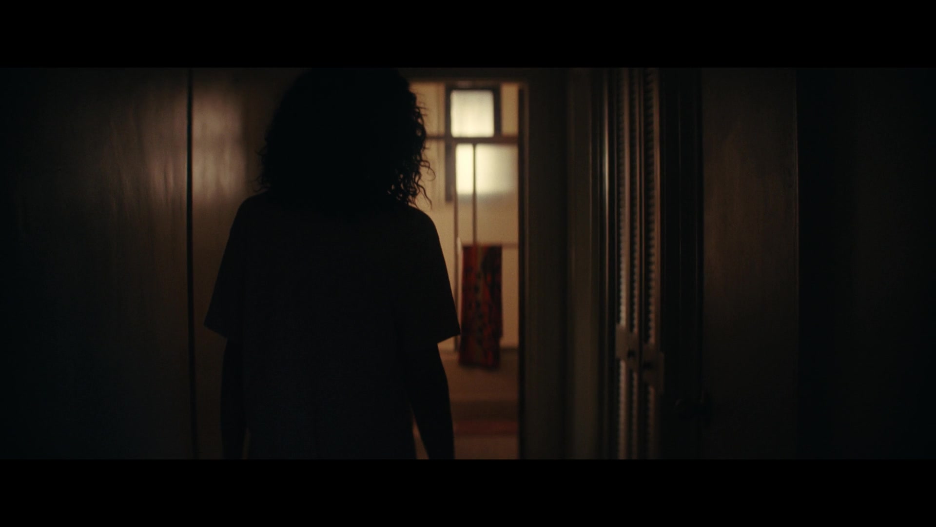 Furious_S01E02_My_Life_Had_Stood_A_Loaded_Gun_1080p_ERW_000220.jpg