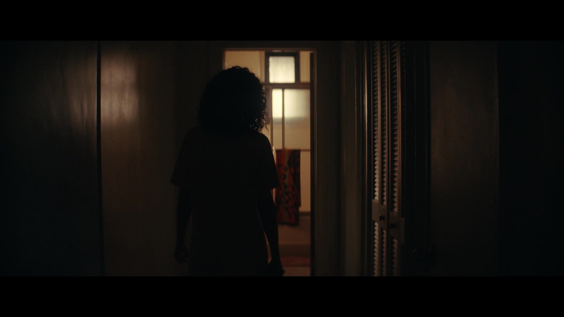 Furious_S01E02_My_Life_Had_Stood_A_Loaded_Gun_1080p_ERW_000224.jpg