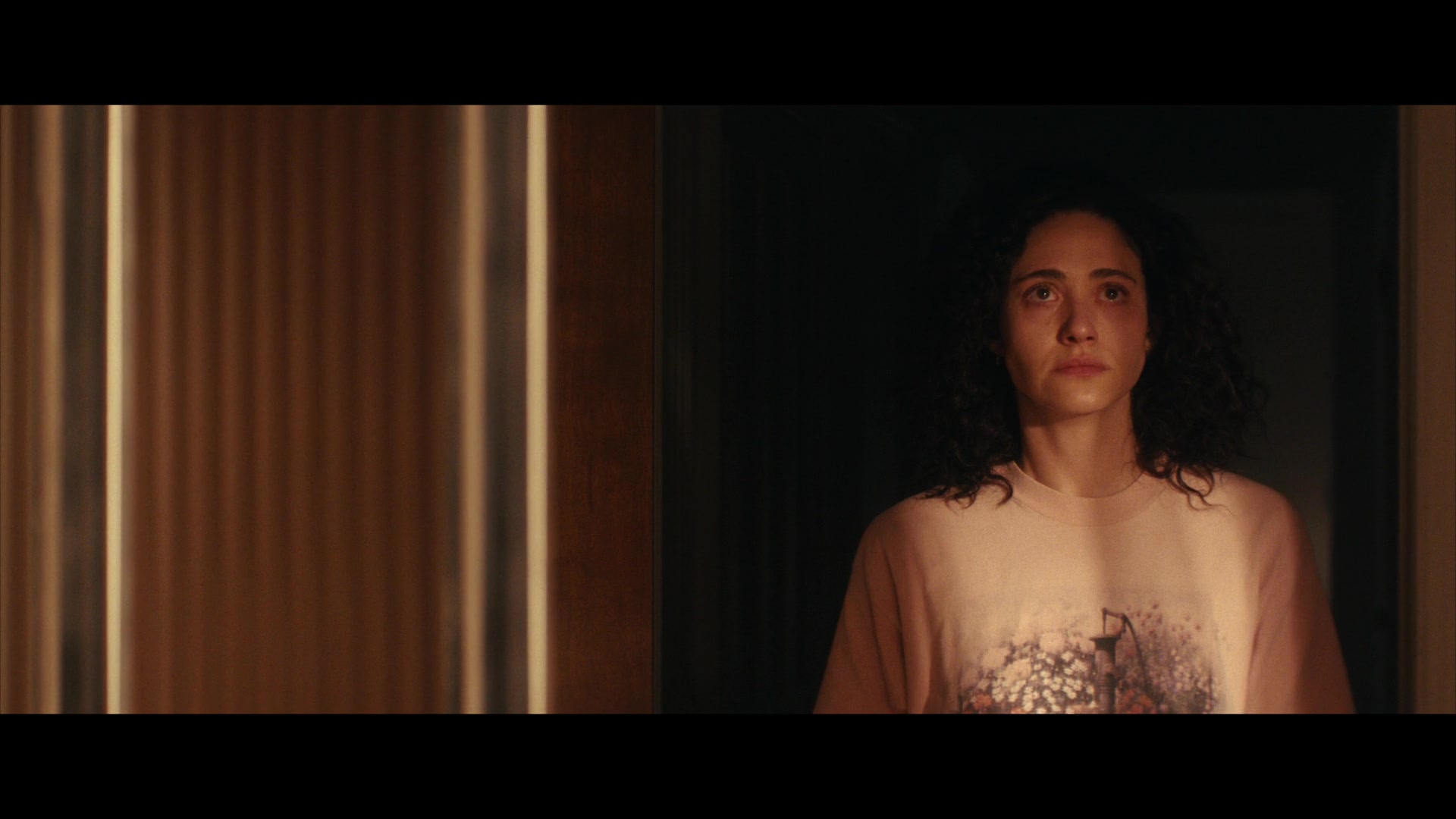Furious_S01E02_My_Life_Had_Stood_A_Loaded_Gun_1080p_ERW_000240.jpg