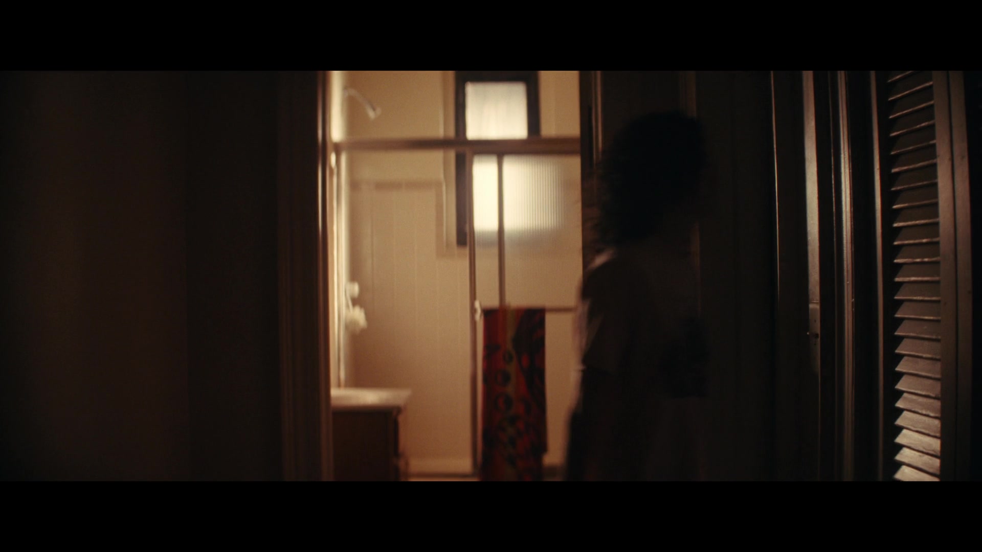 Furious_S01E02_My_Life_Had_Stood_A_Loaded_Gun_1080p_ERW_000280.jpg