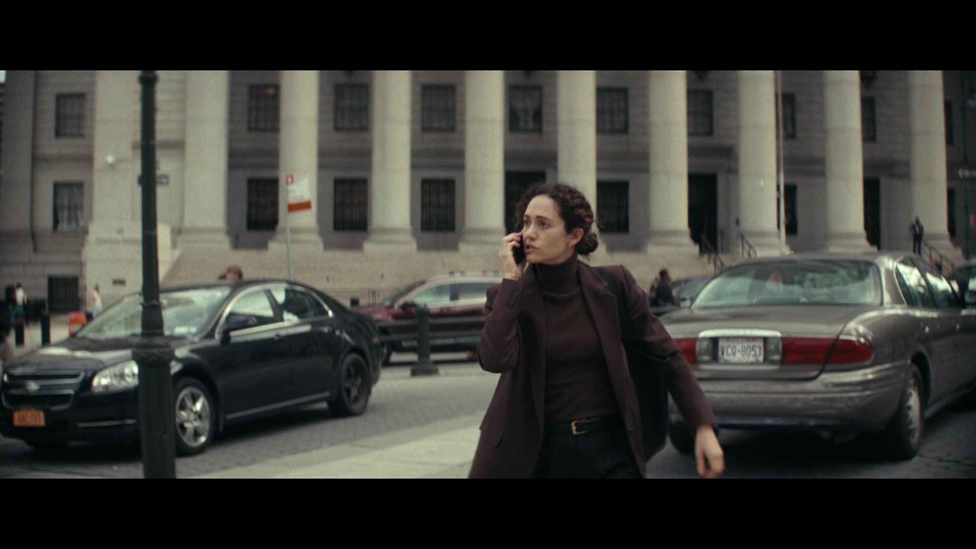 Furious_S01E02_My_Life_Had_Stood_A_Loaded_Gun_1080p_ERW_000775.jpg