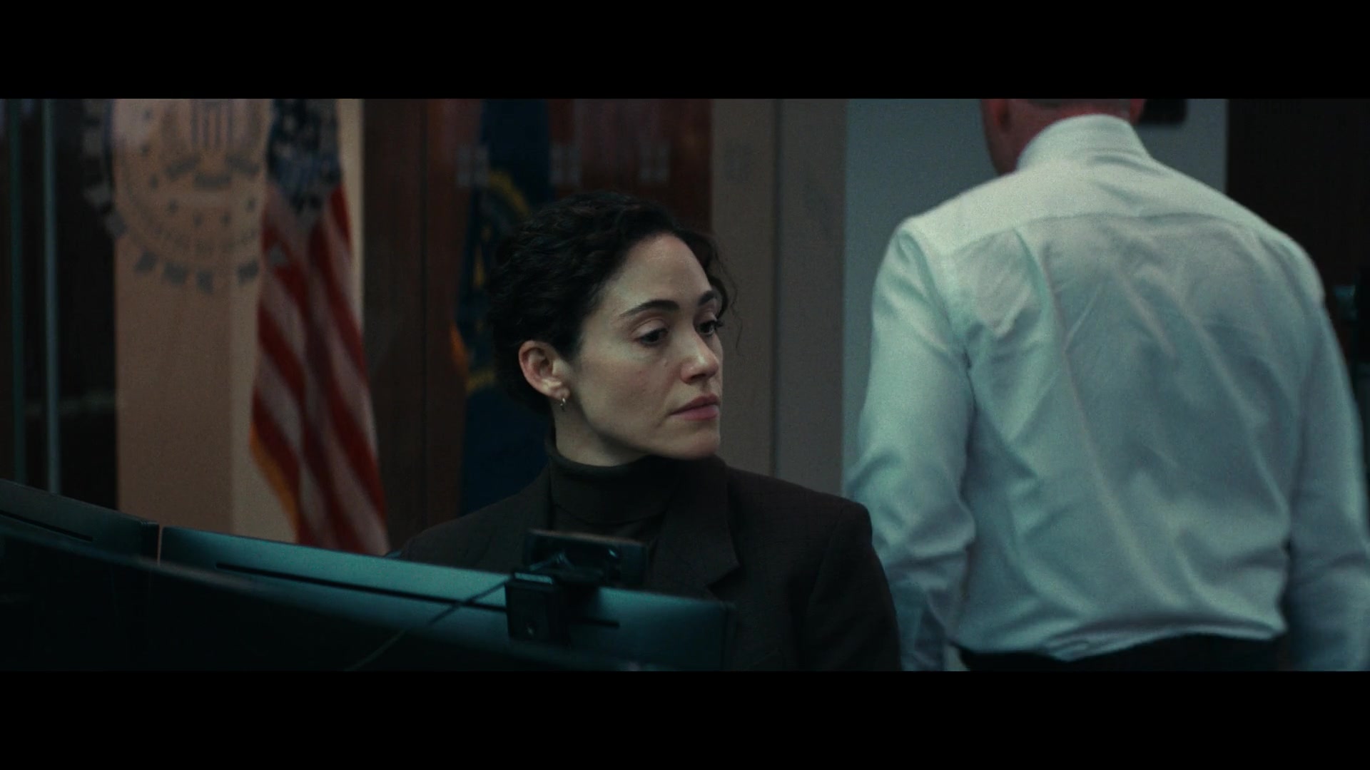 Furious_S01E02_My_Life_Had_Stood_A_Loaded_Gun_1080p_ERW_000906.jpg