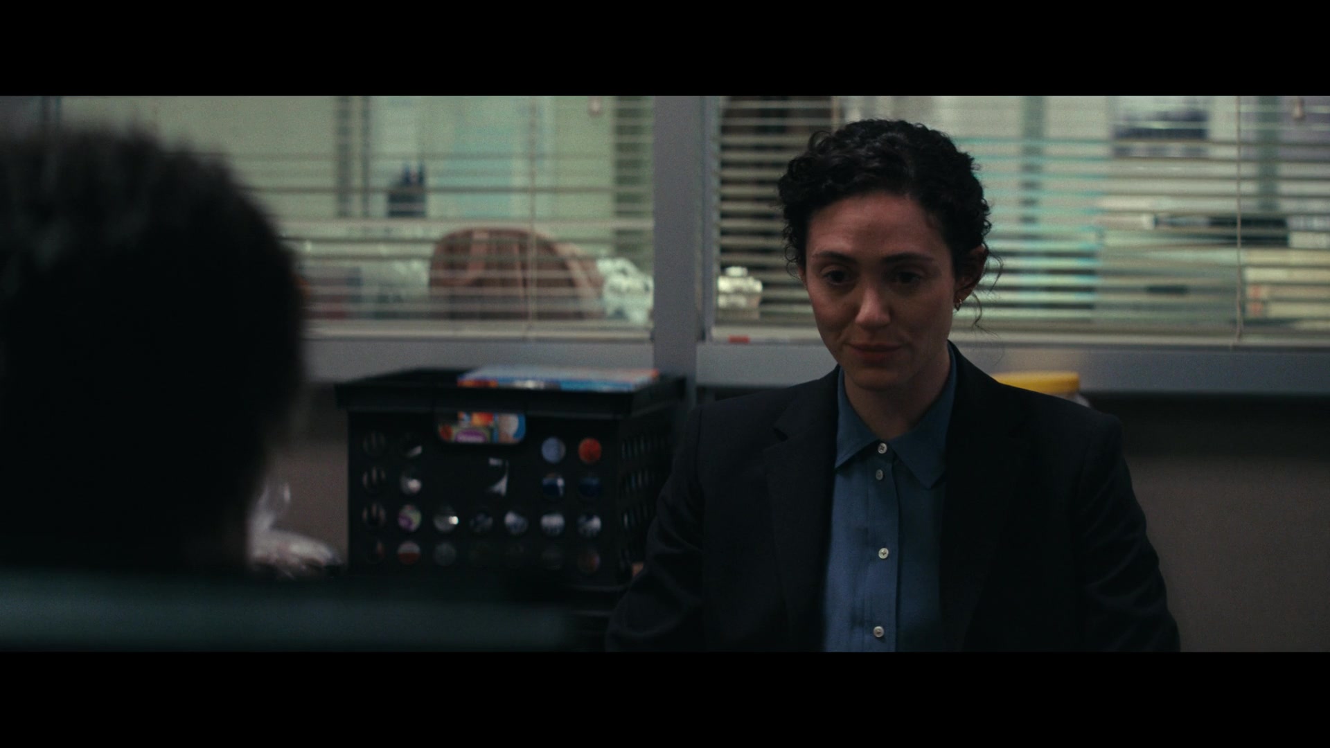 Furious_S01E02_My_Life_Had_Stood_A_Loaded_Gun_1080p_ERW_001302.jpg
