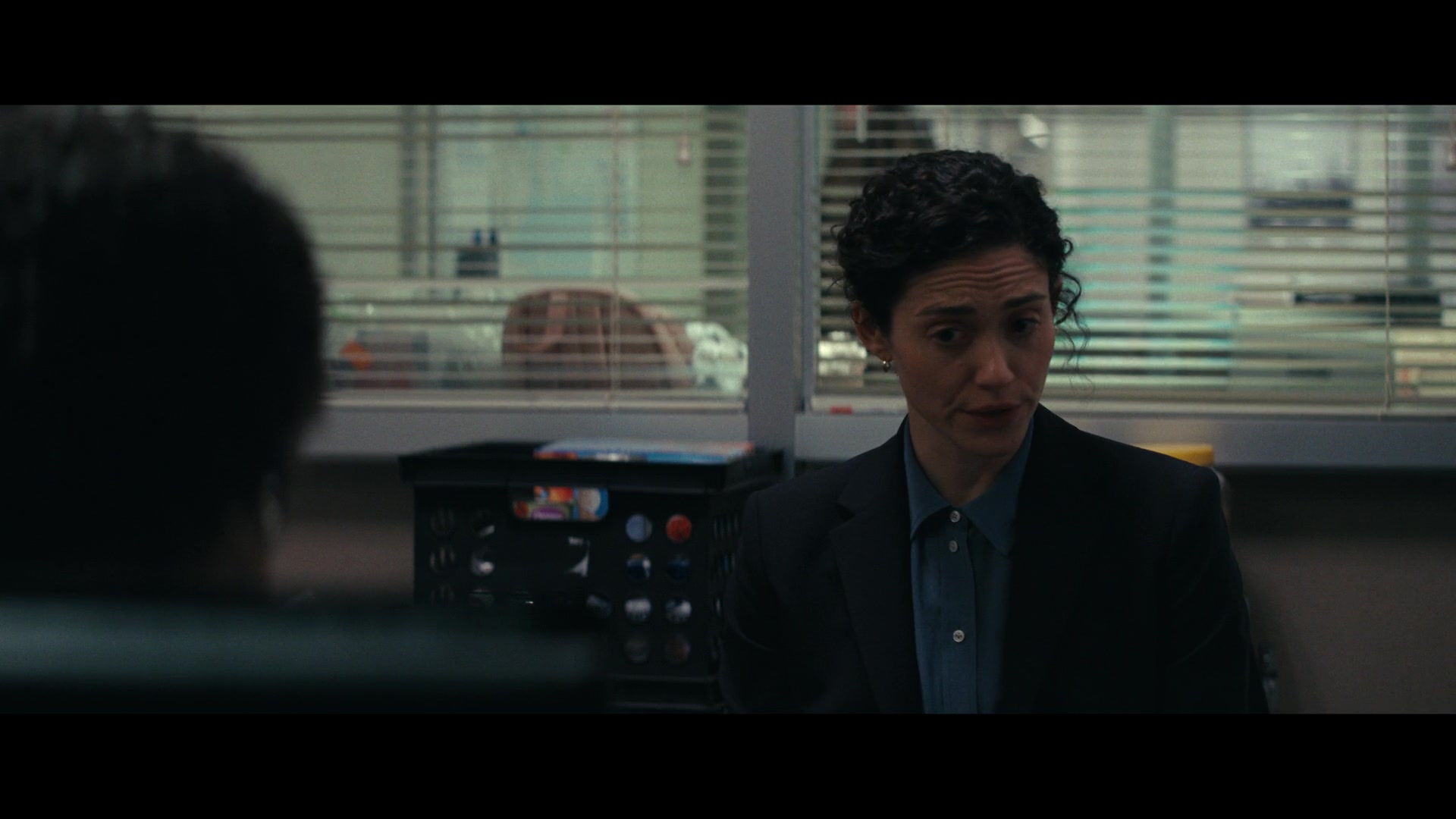 Furious_S01E02_My_Life_Had_Stood_A_Loaded_Gun_1080p_ERW_001338.jpg