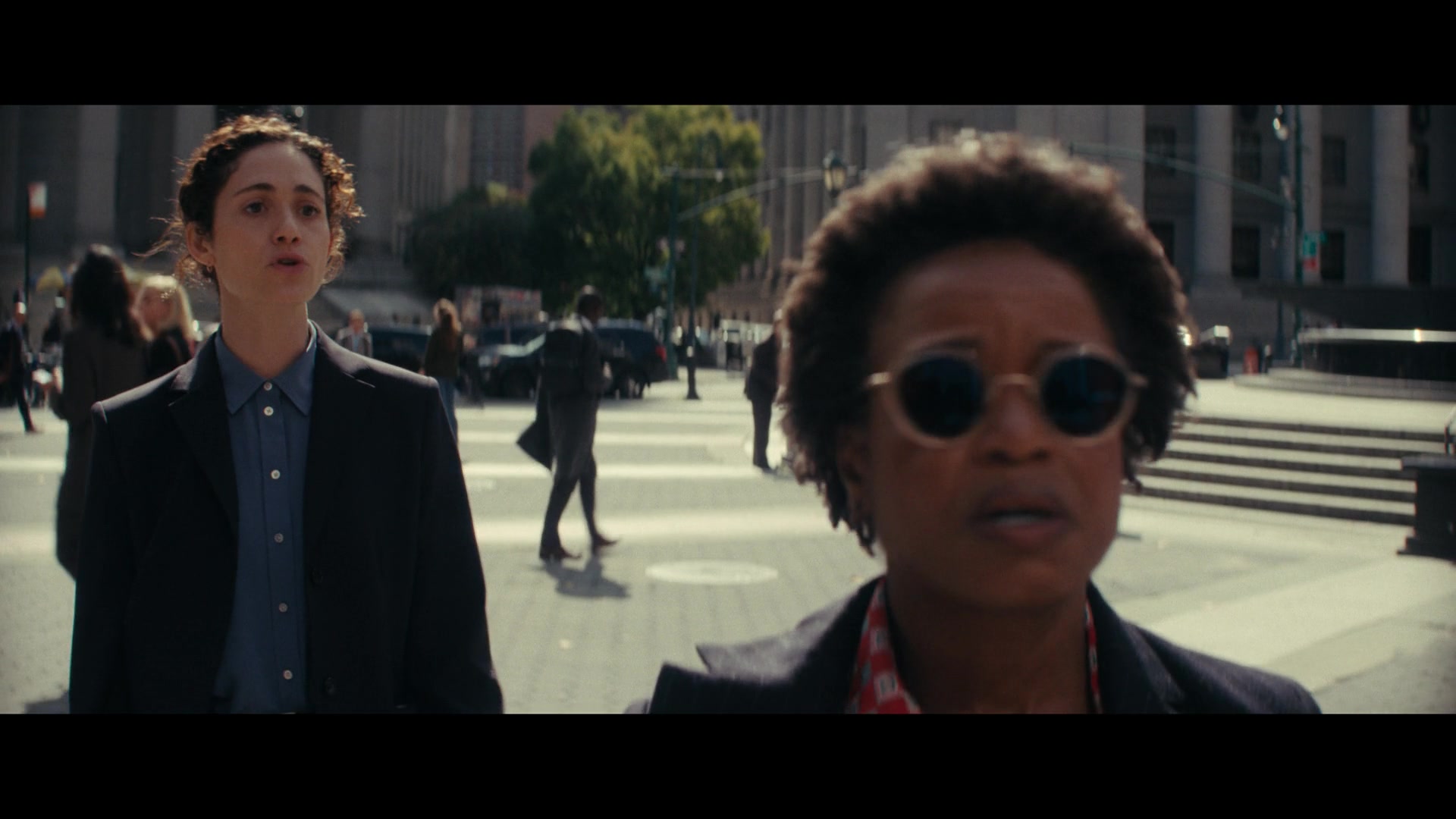 Furious_S01E02_My_Life_Had_Stood_A_Loaded_Gun_1080p_ERW_001585.jpg