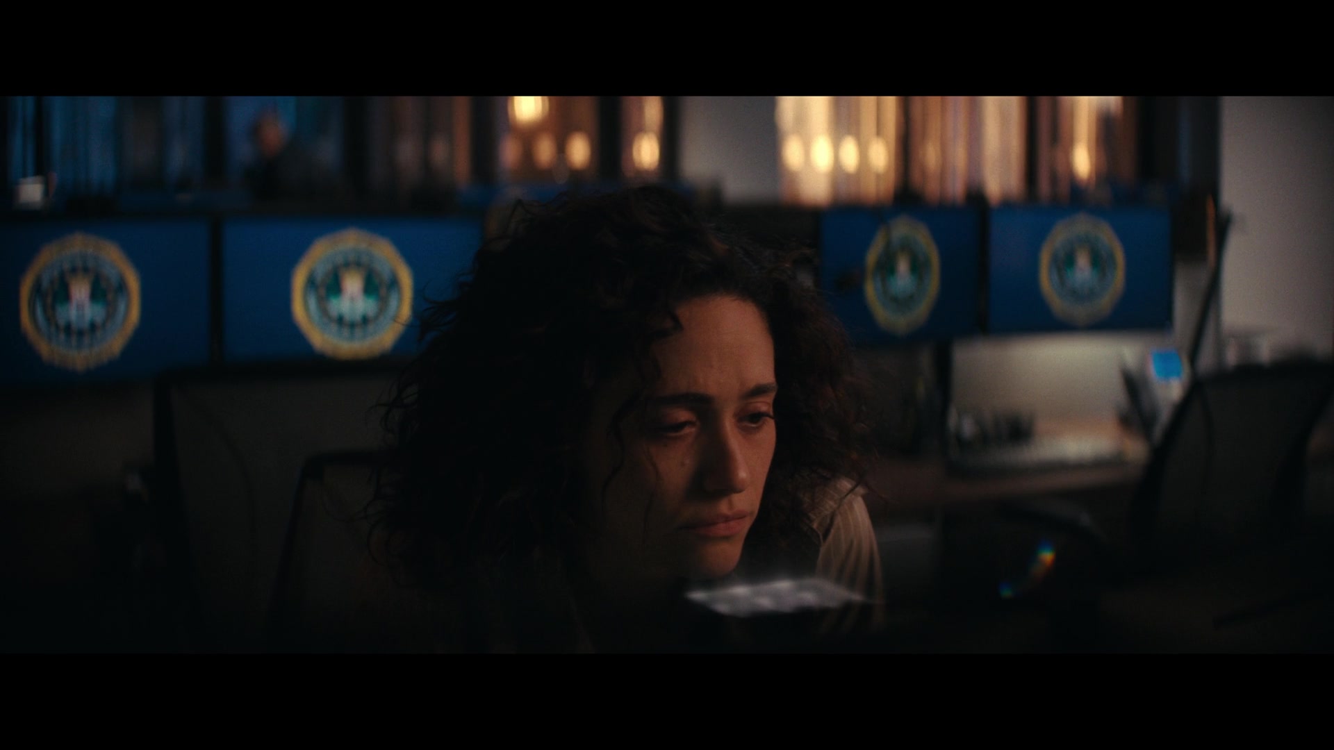 Furious_S01E02_My_Life_Had_Stood_A_Loaded_Gun_1080p_ERW_002513.jpg