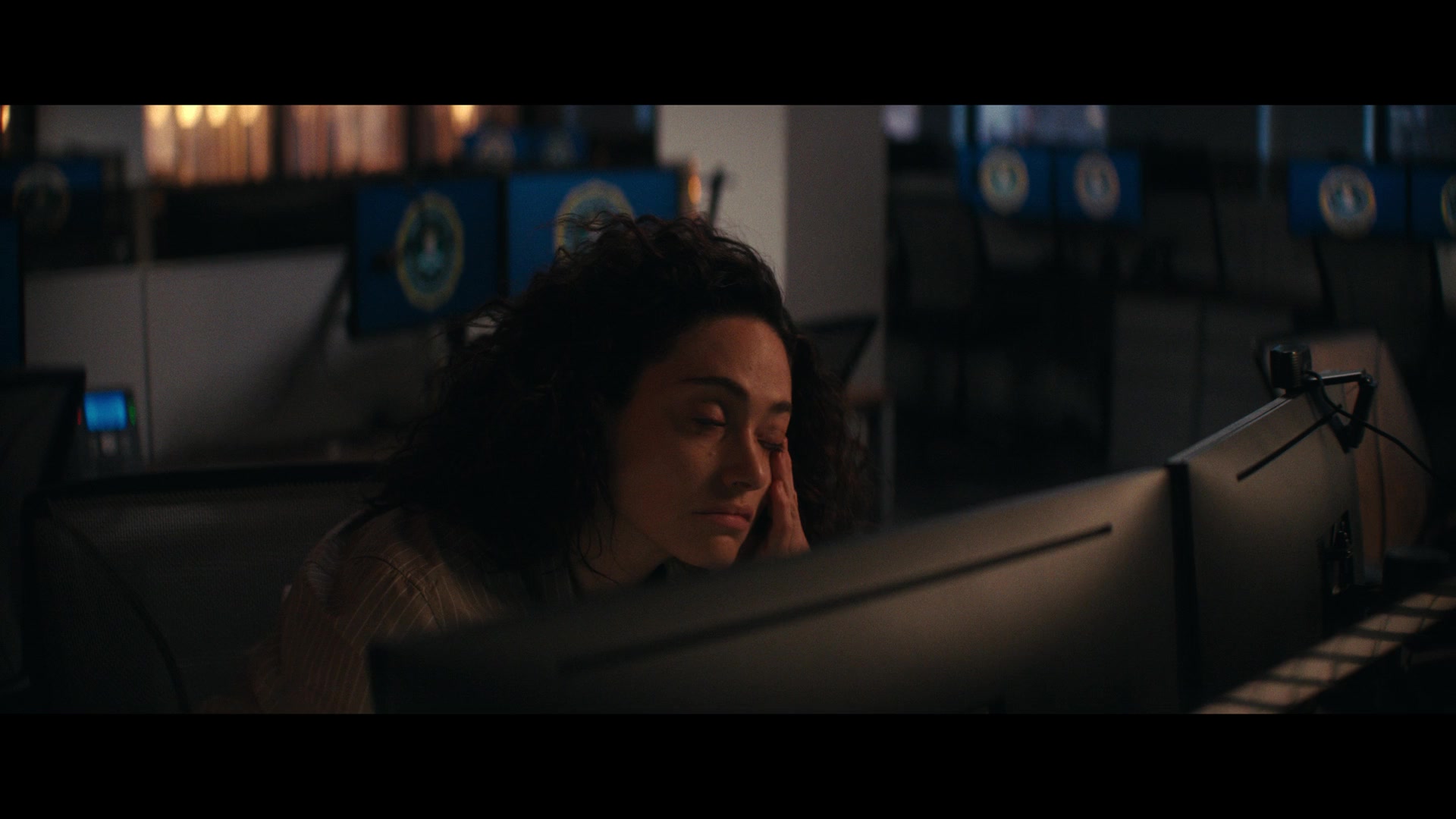 Furious_S01E02_My_Life_Had_Stood_A_Loaded_Gun_1080p_ERW_002527.jpg