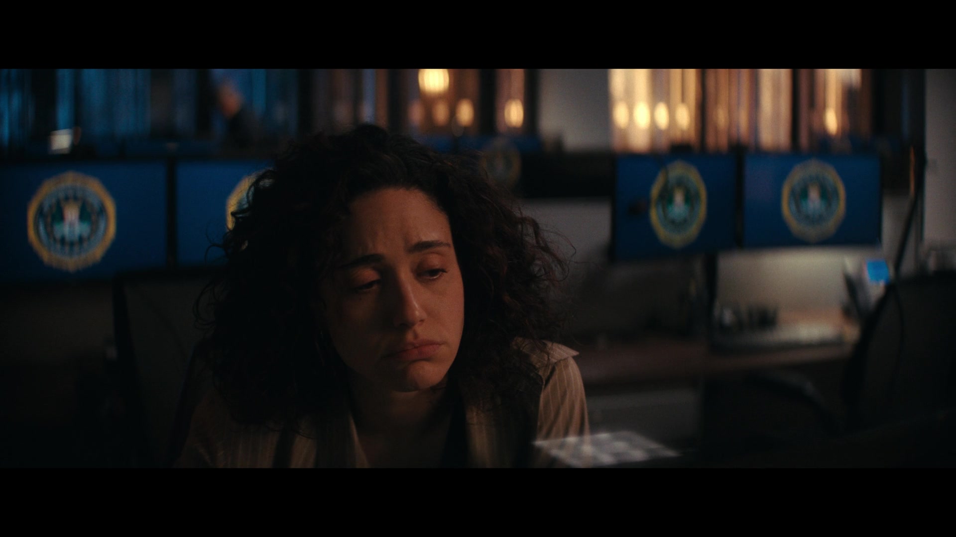 Furious_S01E02_My_Life_Had_Stood_A_Loaded_Gun_1080p_ERW_002569.jpg