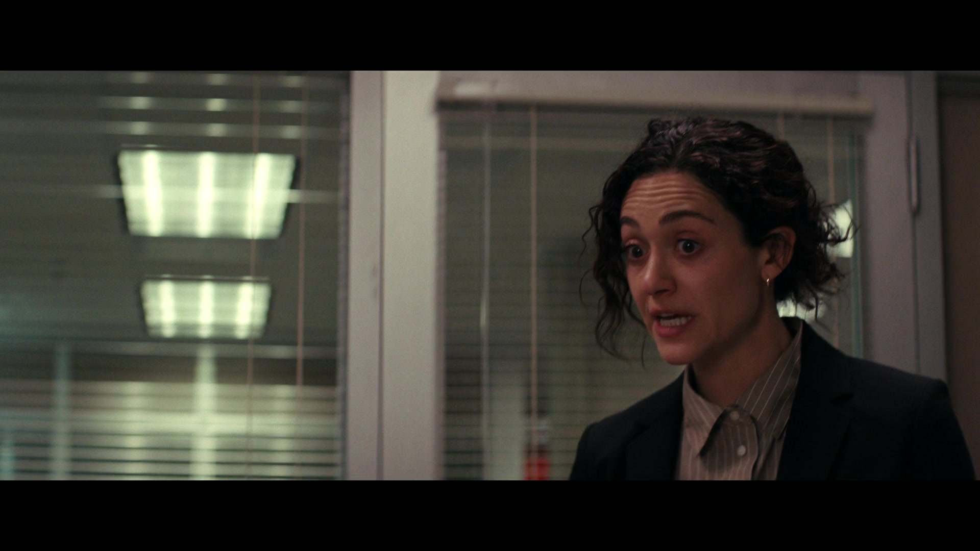 Furious_S01E02_My_Life_Had_Stood_A_Loaded_Gun_1080p_ERW_002618.jpg