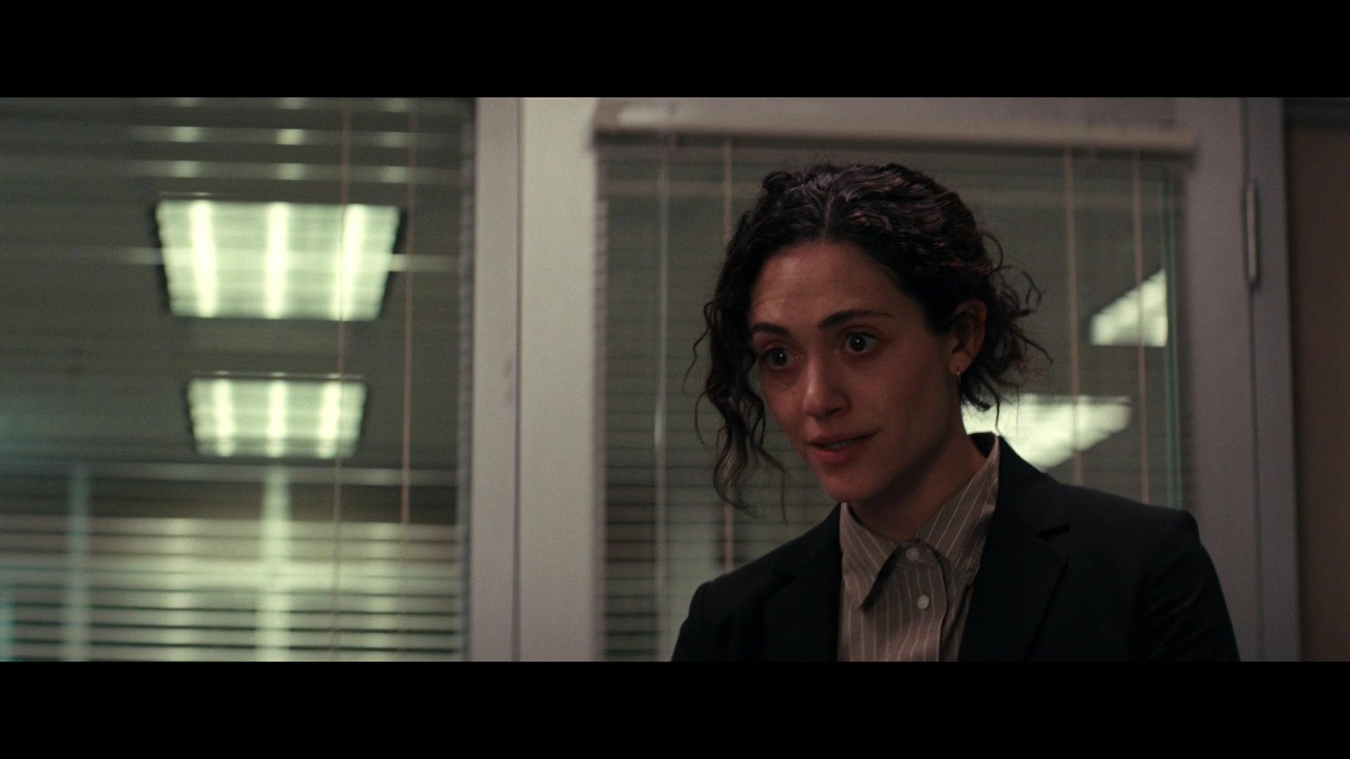 Furious_S01E02_My_Life_Had_Stood_A_Loaded_Gun_1080p_ERW_002641.jpg