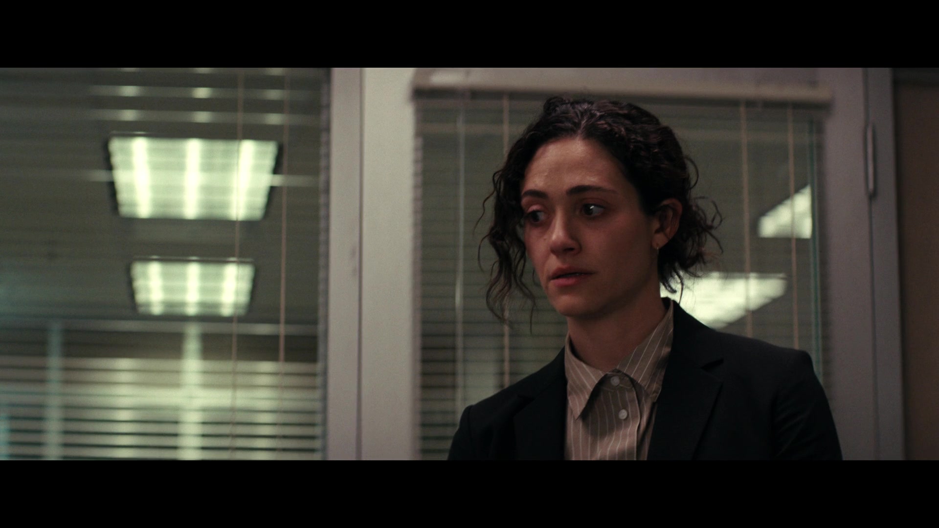 Furious_S01E02_My_Life_Had_Stood_A_Loaded_Gun_1080p_ERW_002656.jpg