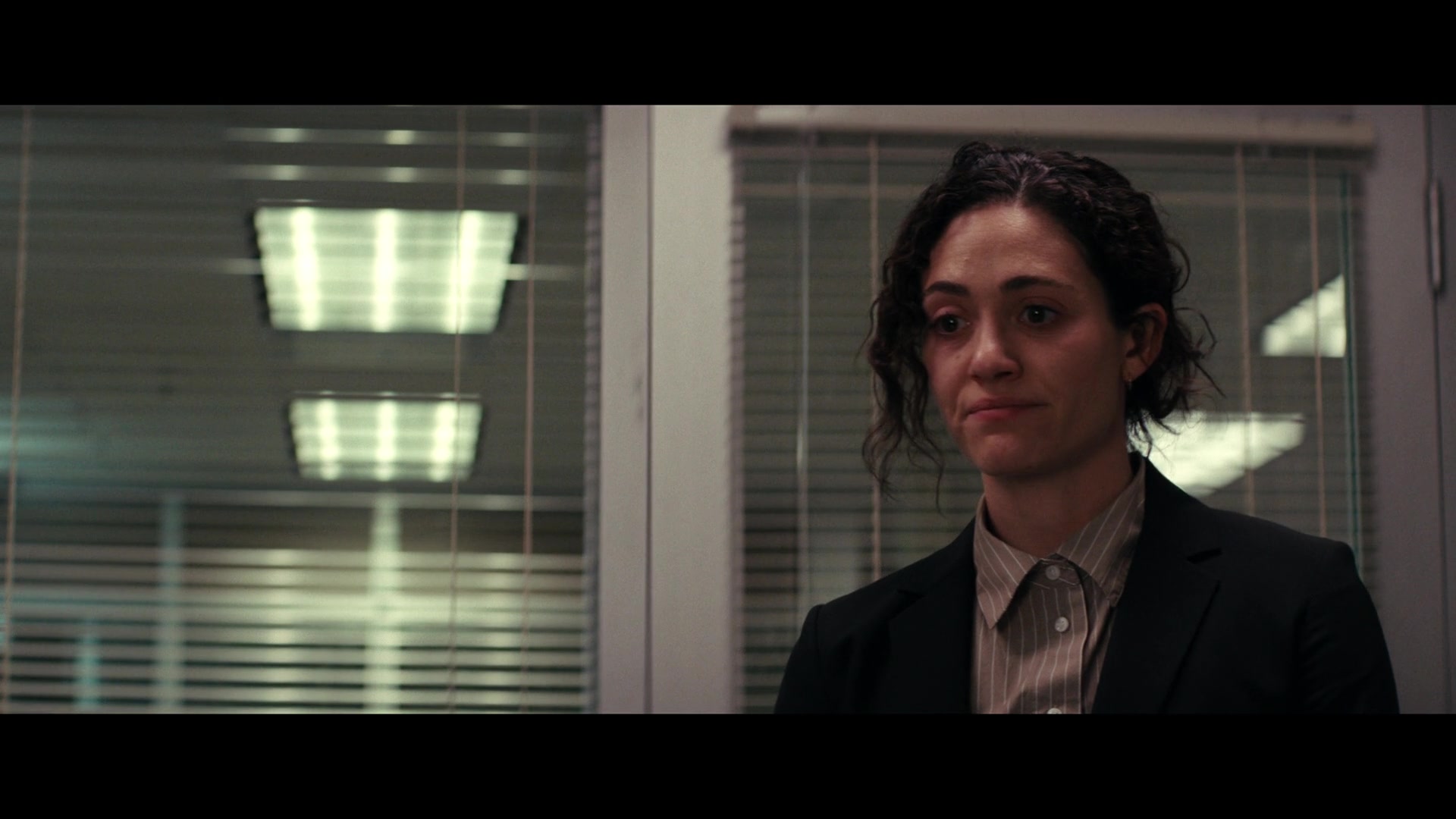 Furious_S01E02_My_Life_Had_Stood_A_Loaded_Gun_1080p_ERW_002679.jpg