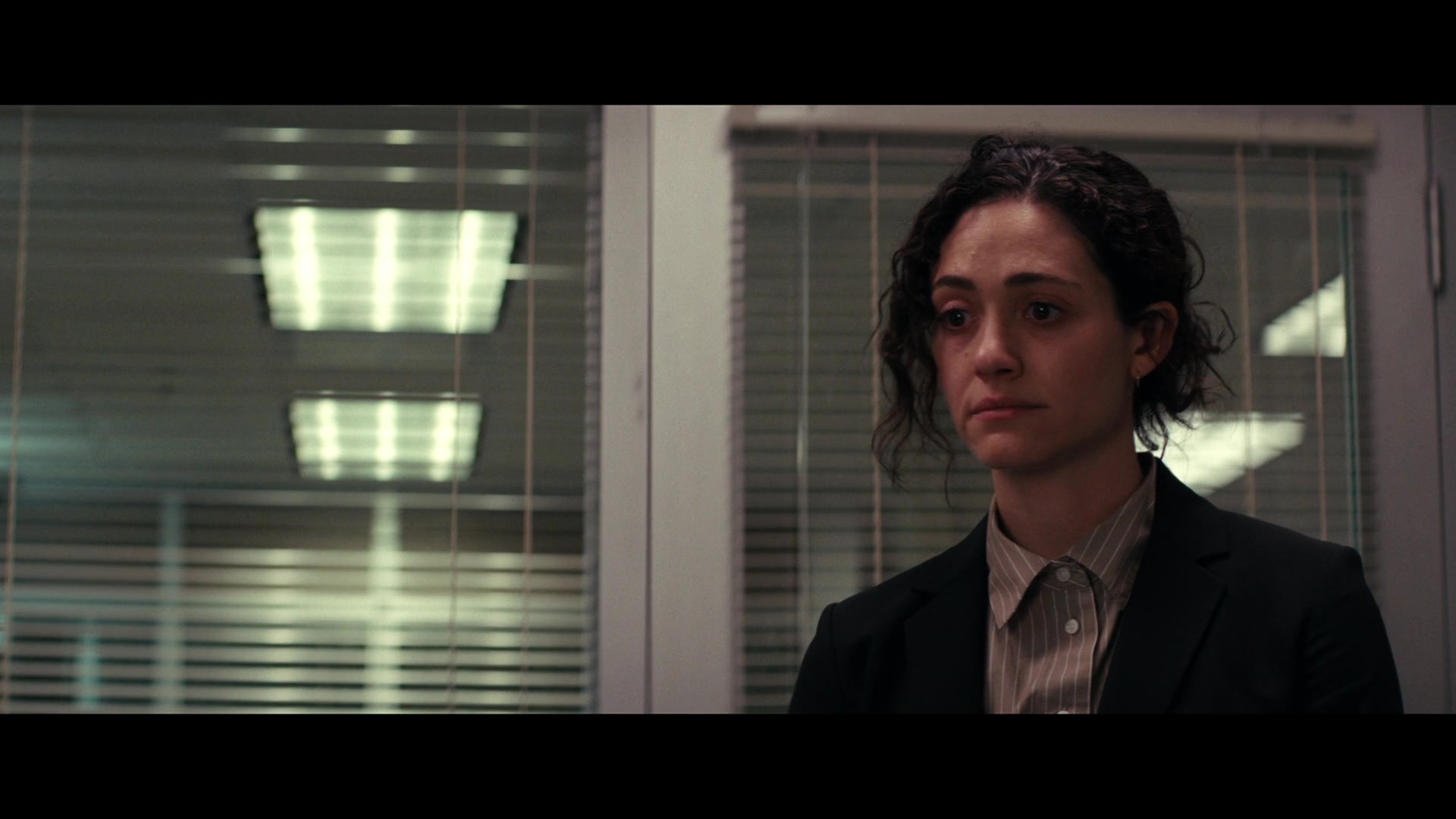 Furious_S01E02_My_Life_Had_Stood_A_Loaded_Gun_1080p_ERW_002682.jpg