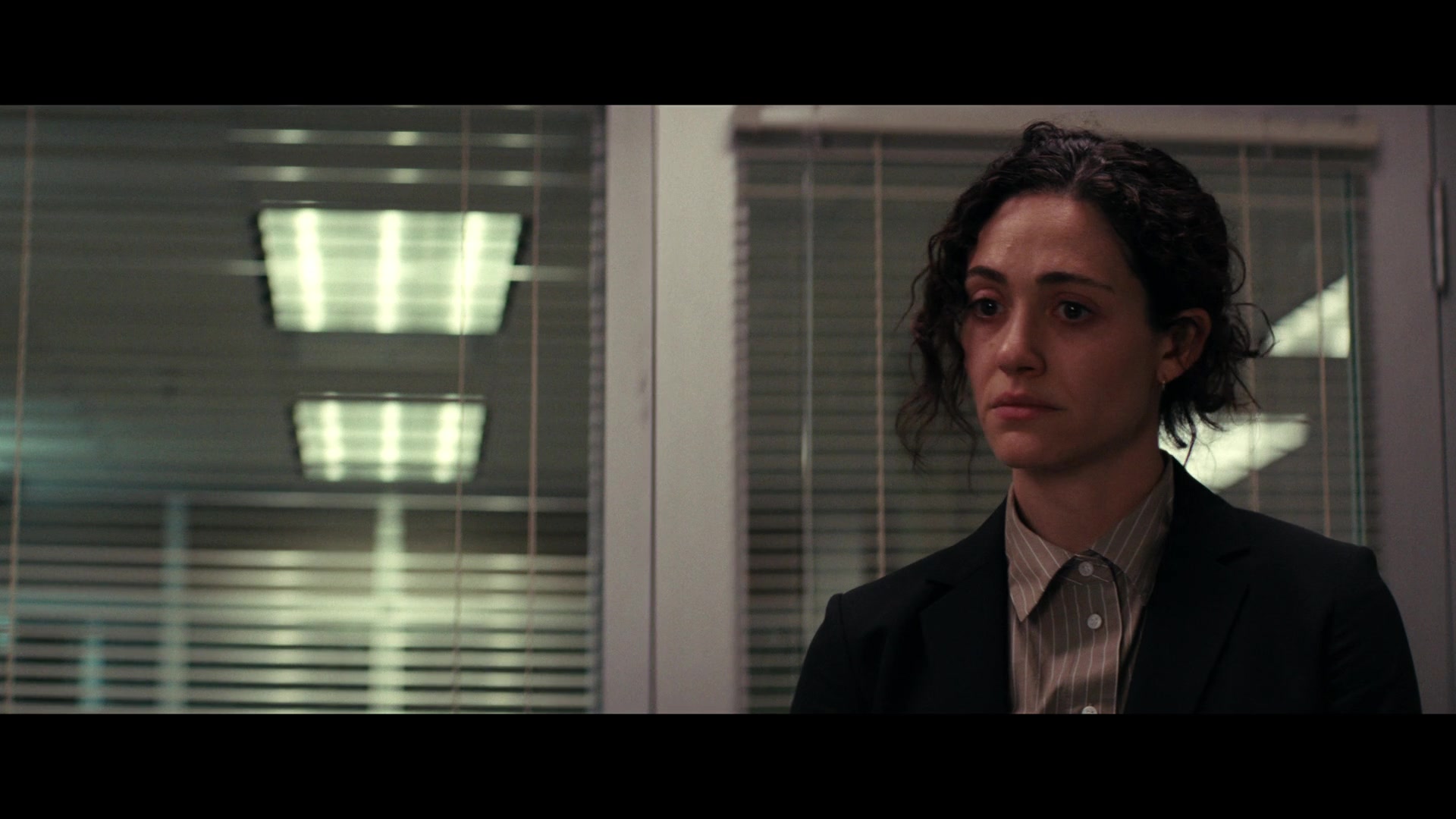 Furious_S01E02_My_Life_Had_Stood_A_Loaded_Gun_1080p_ERW_002708.jpg