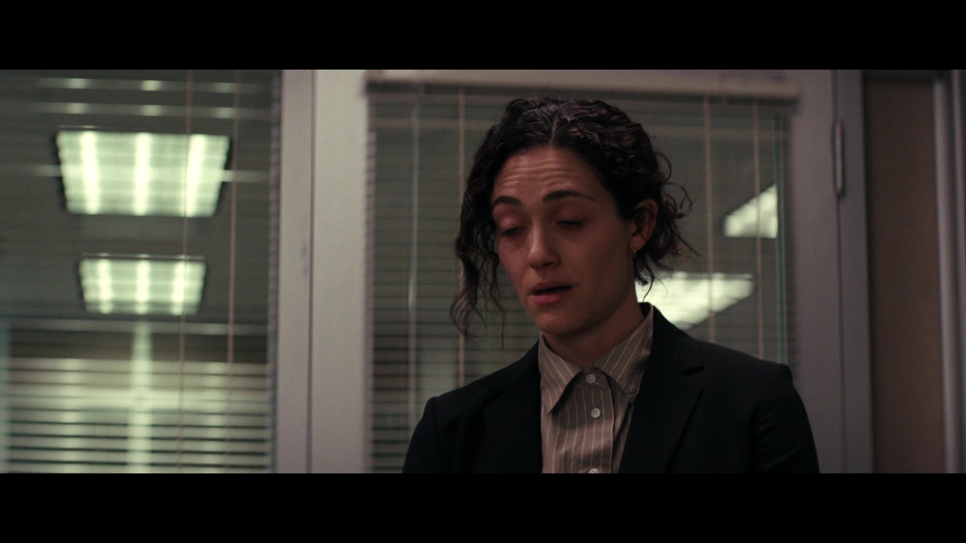 Furious_S01E02_My_Life_Had_Stood_A_Loaded_Gun_1080p_ERW_002738.jpg