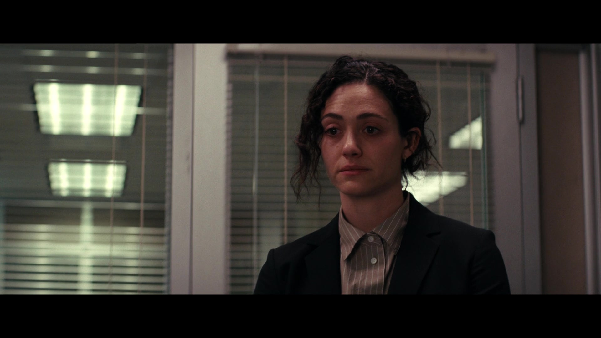 Furious_S01E02_My_Life_Had_Stood_A_Loaded_Gun_1080p_ERW_002751.jpg