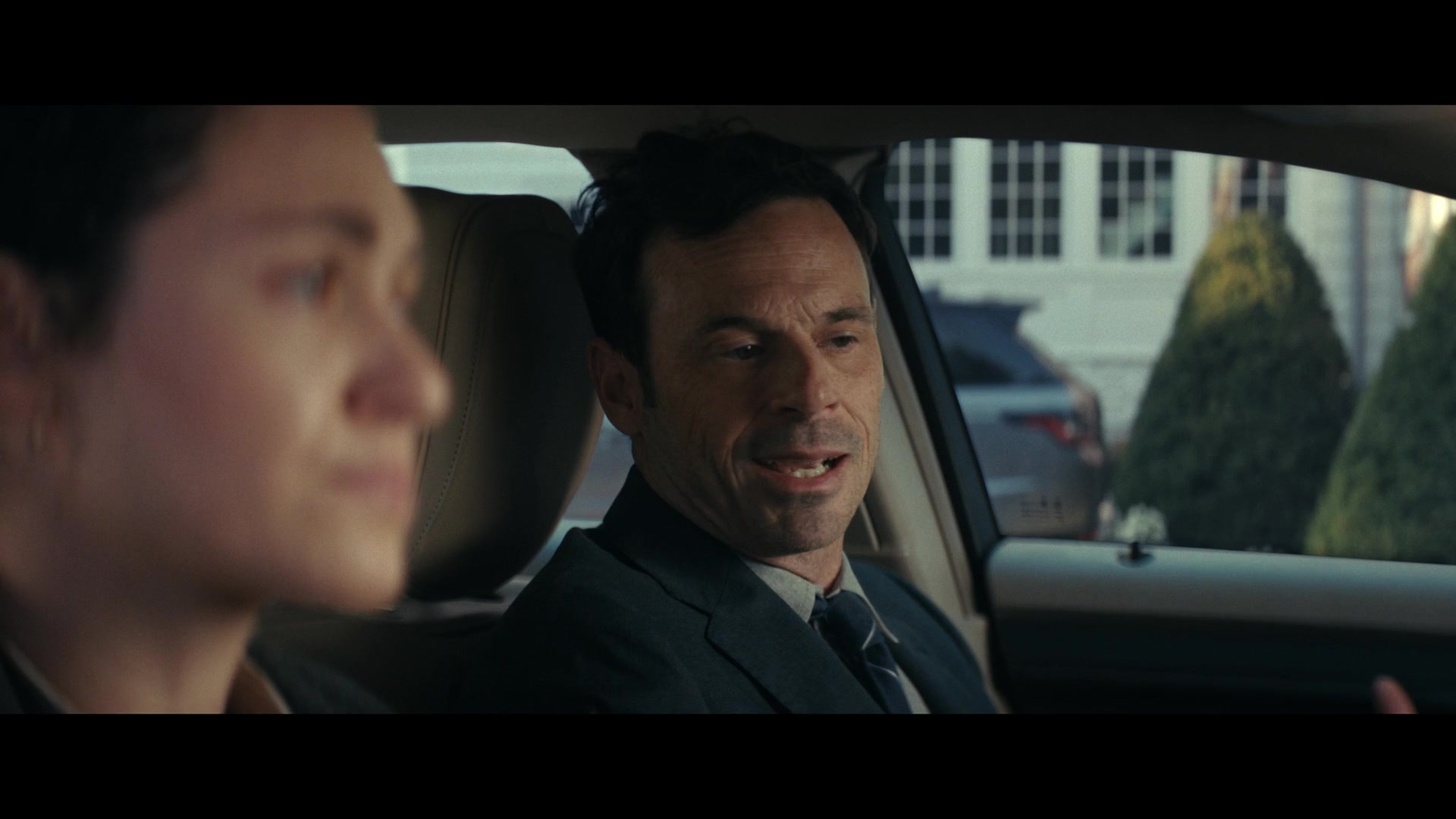 Furious_S01E02_My_Life_Had_Stood_A_Loaded_Gun_1080p_ERW_003217.jpg