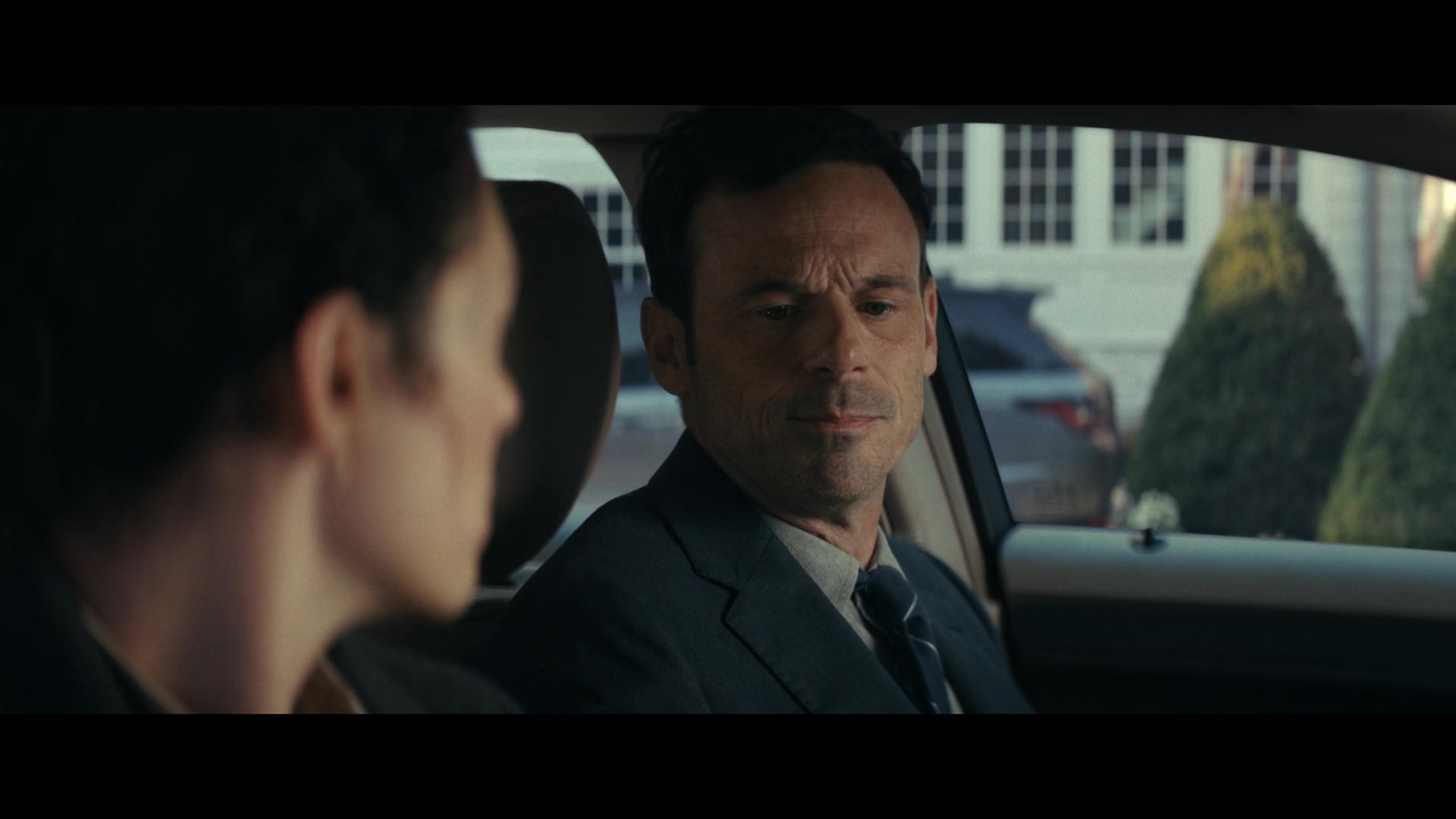 Furious_S01E02_My_Life_Had_Stood_A_Loaded_Gun_1080p_ERW_003251.jpg