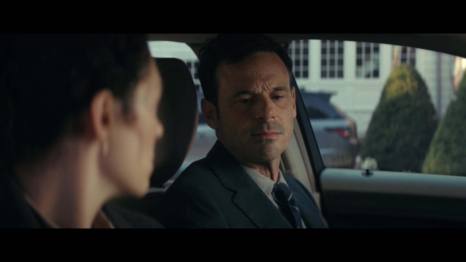 Furious_S01E02_My_Life_Had_Stood_A_Loaded_Gun_1080p_ERW_003253.jpg